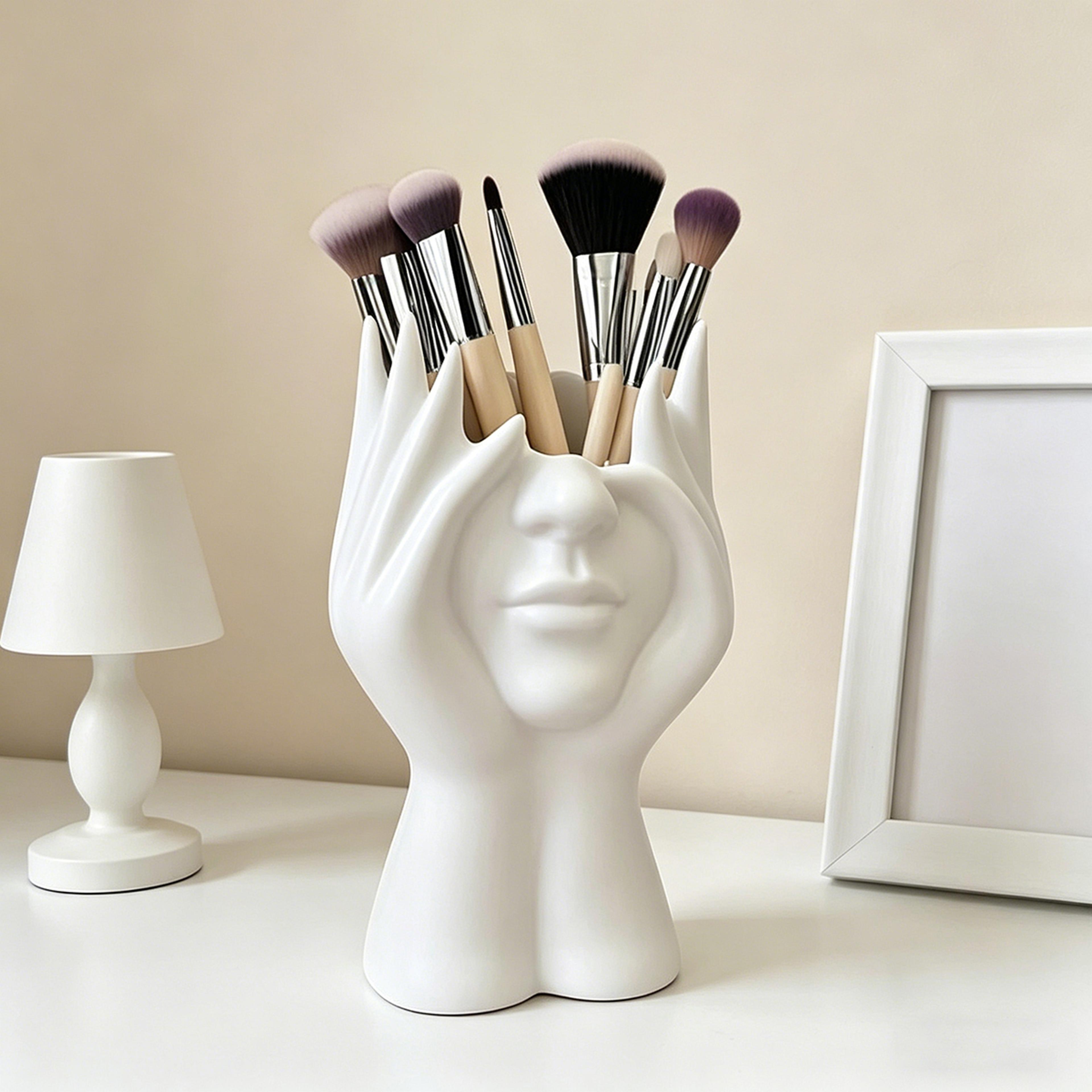 Creative Human Body Pen Holder Makeup Brush Holder Artistic Desktop Organizer 3