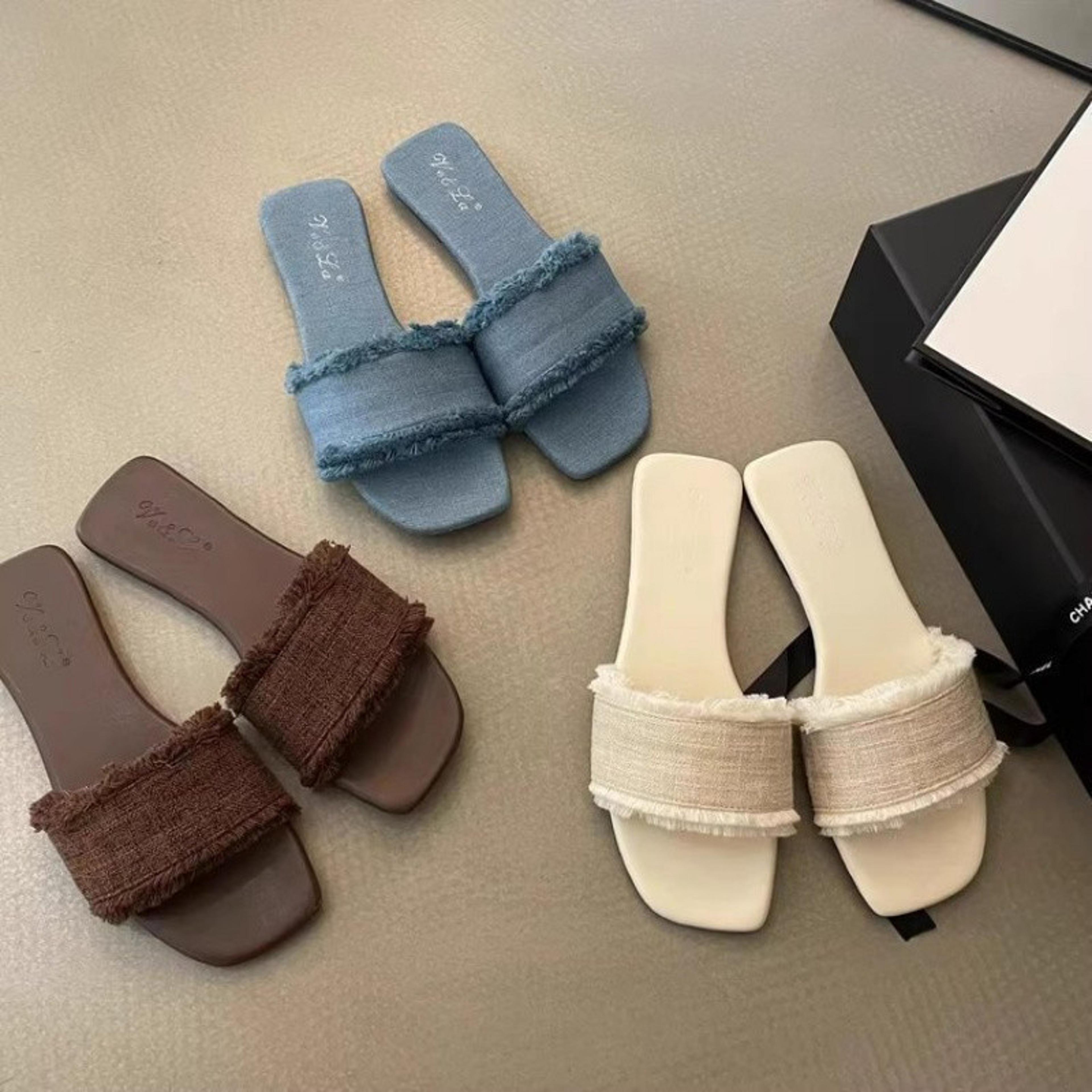 Womens OpenToe Summer Slippers With Low Flat Heel And Rubber Outsole 1
