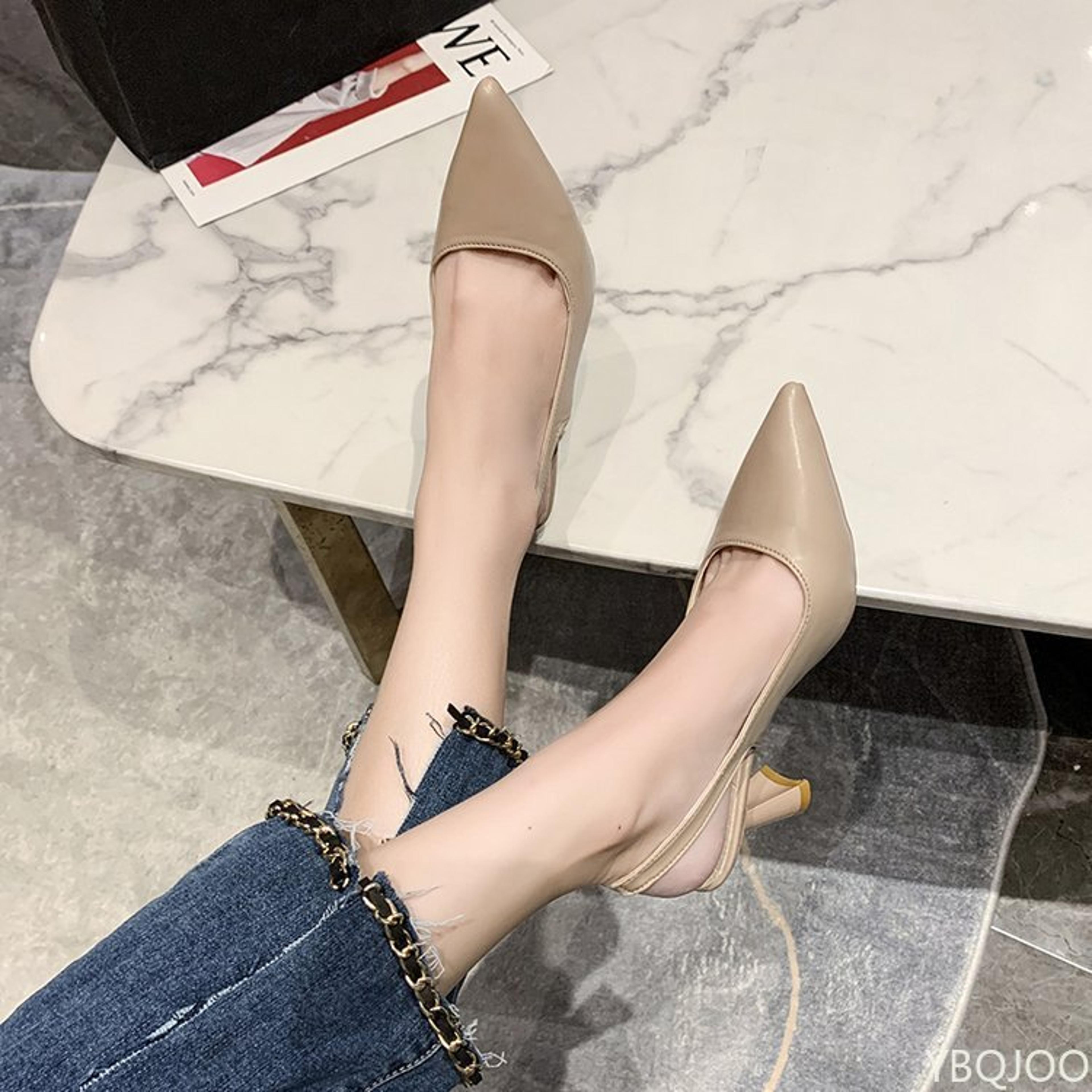 Pointed Toe Low Heel Slingback Sandals With Elastic Back Strap 4