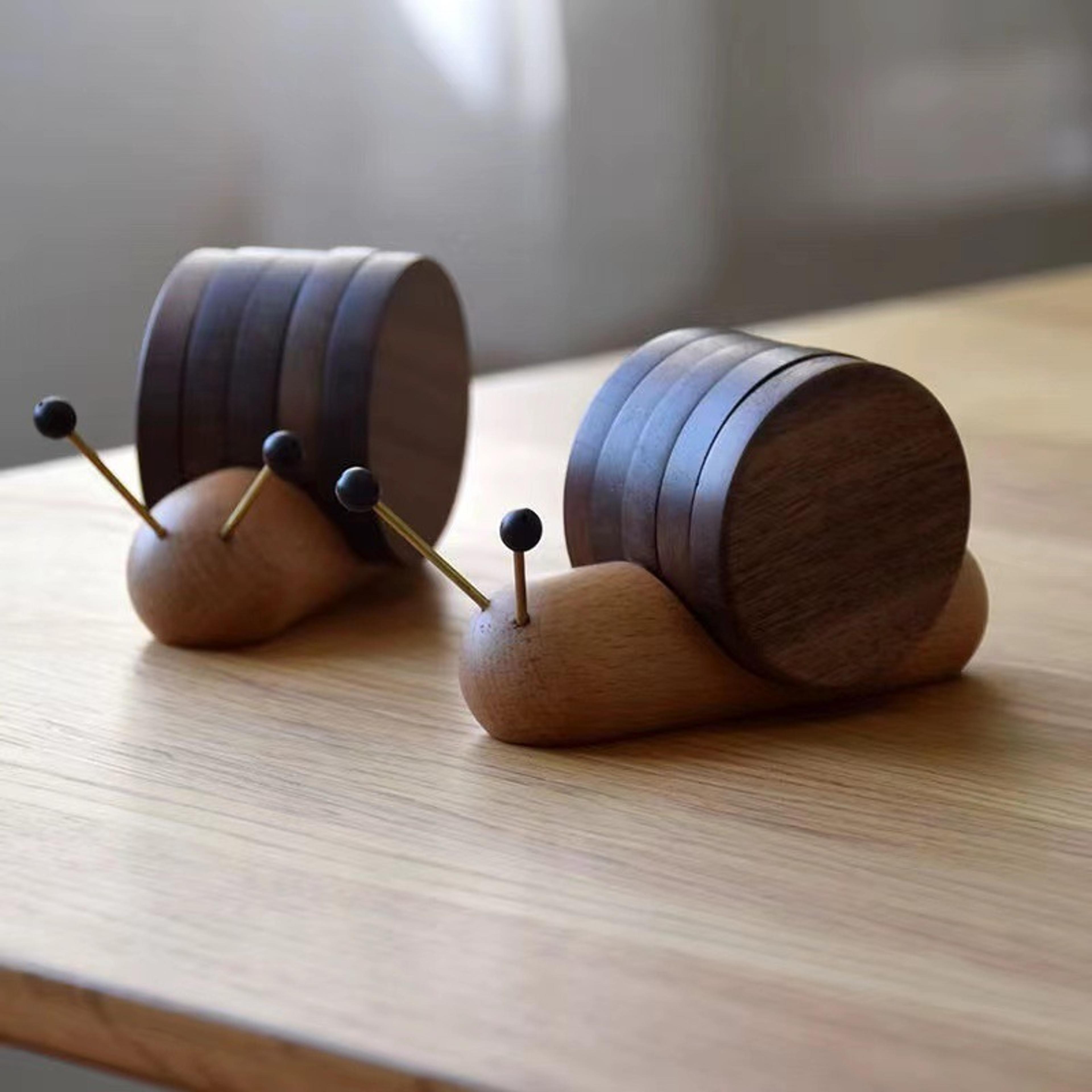 Black Walnut Wooden Snail Coaster Round Decorative Tea And Coffee Cup Mat 3
