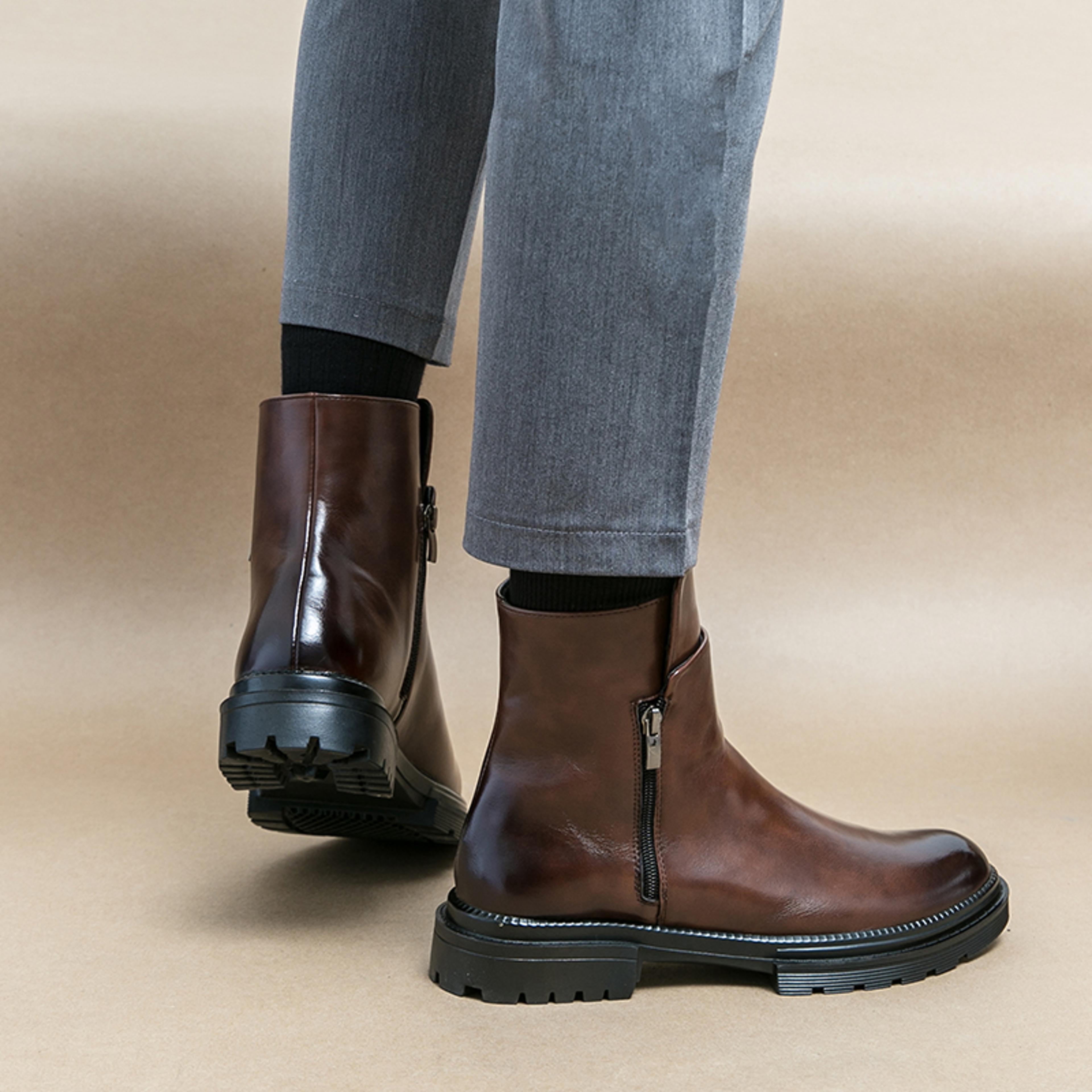 Mens Waterproof Leather Chelsea Boots With Zipper Closure And Low Heel 2