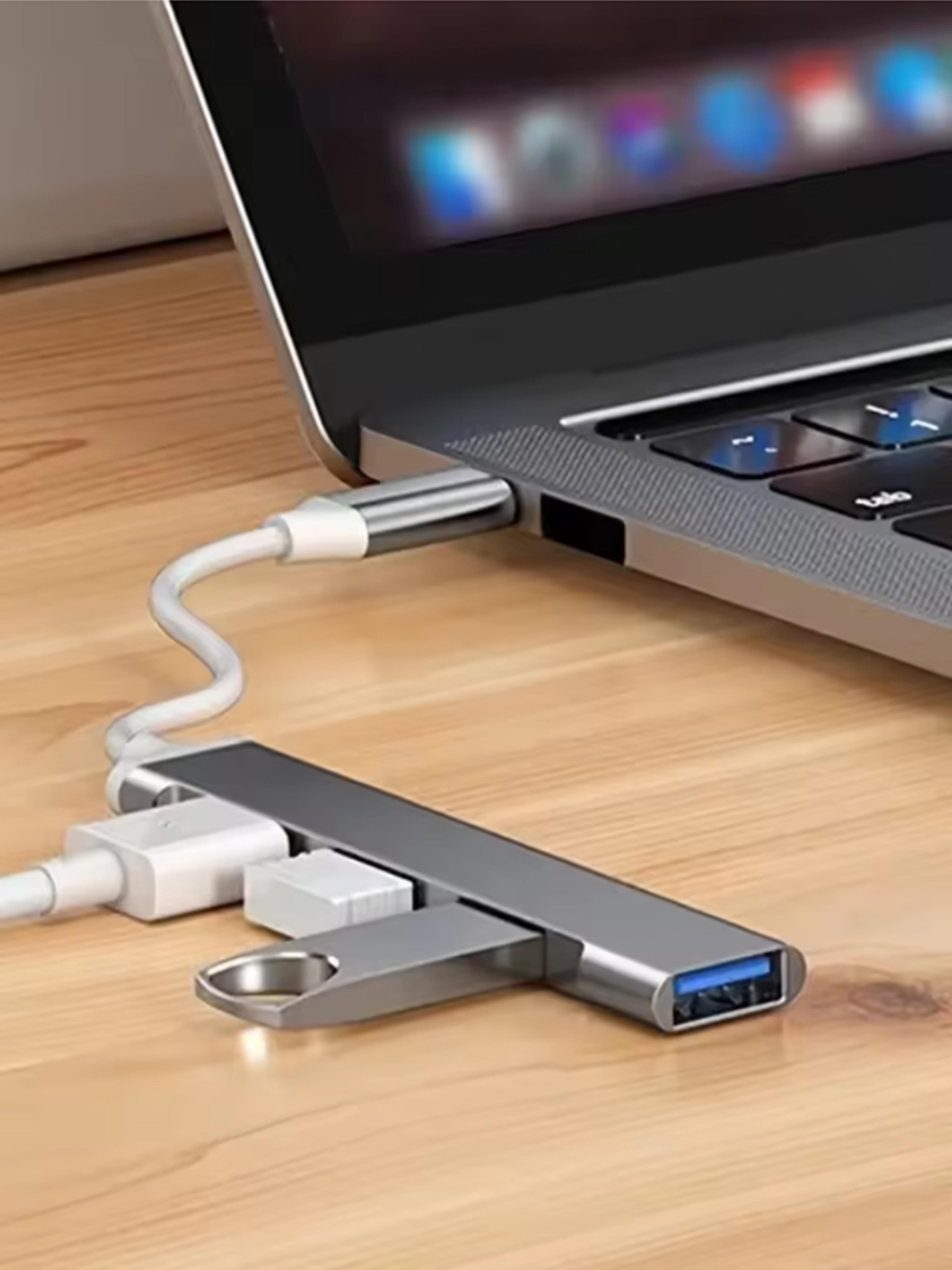 4Port USBC Hub Adapter With USBA And Card Reader Connectivity 1