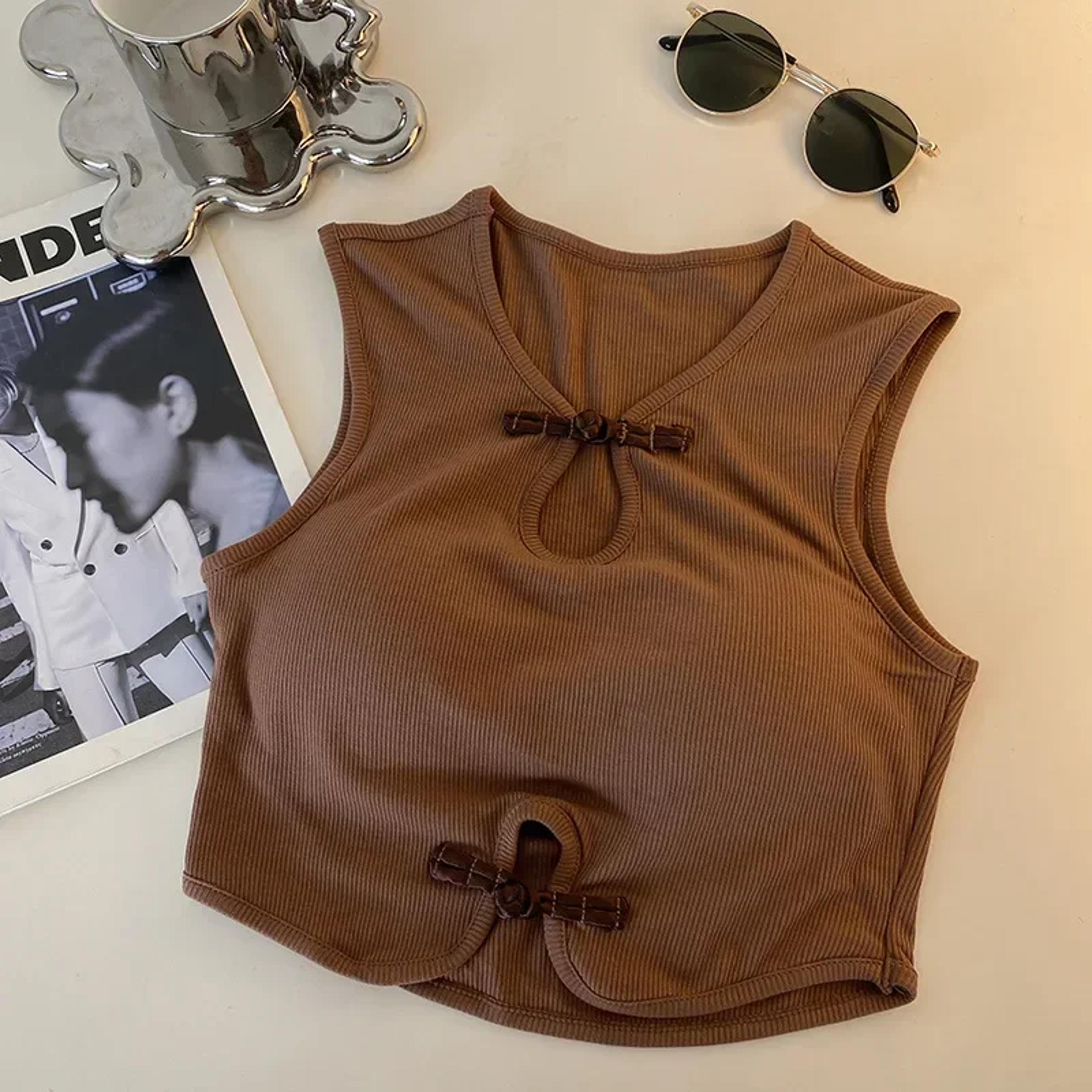 Womens Vintage Cropped Camisole Tank Top With BuiltIn Bra And Button Detail 10