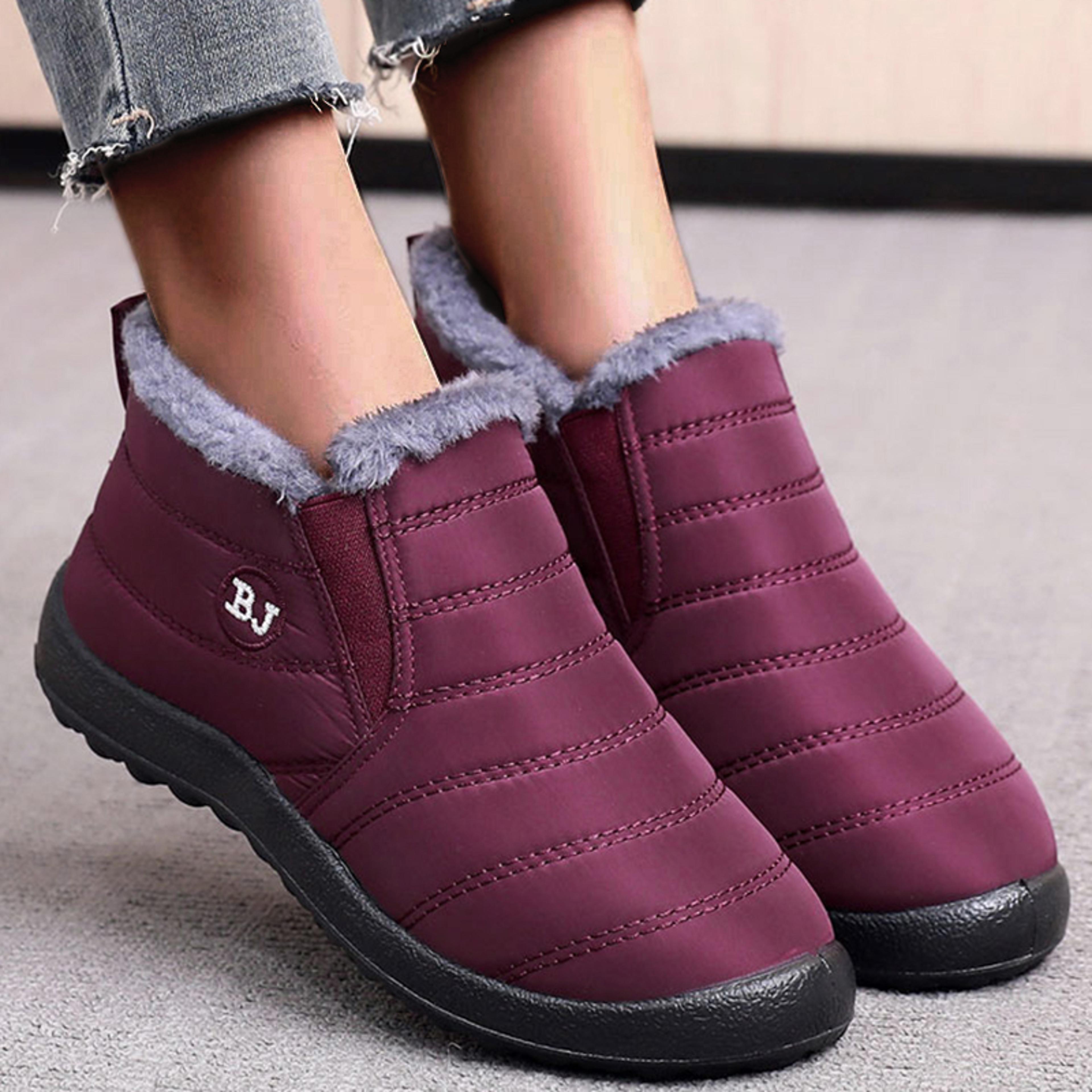 Womens Winter Snow Boots With Plush Lining And Low Wedge Heel 3