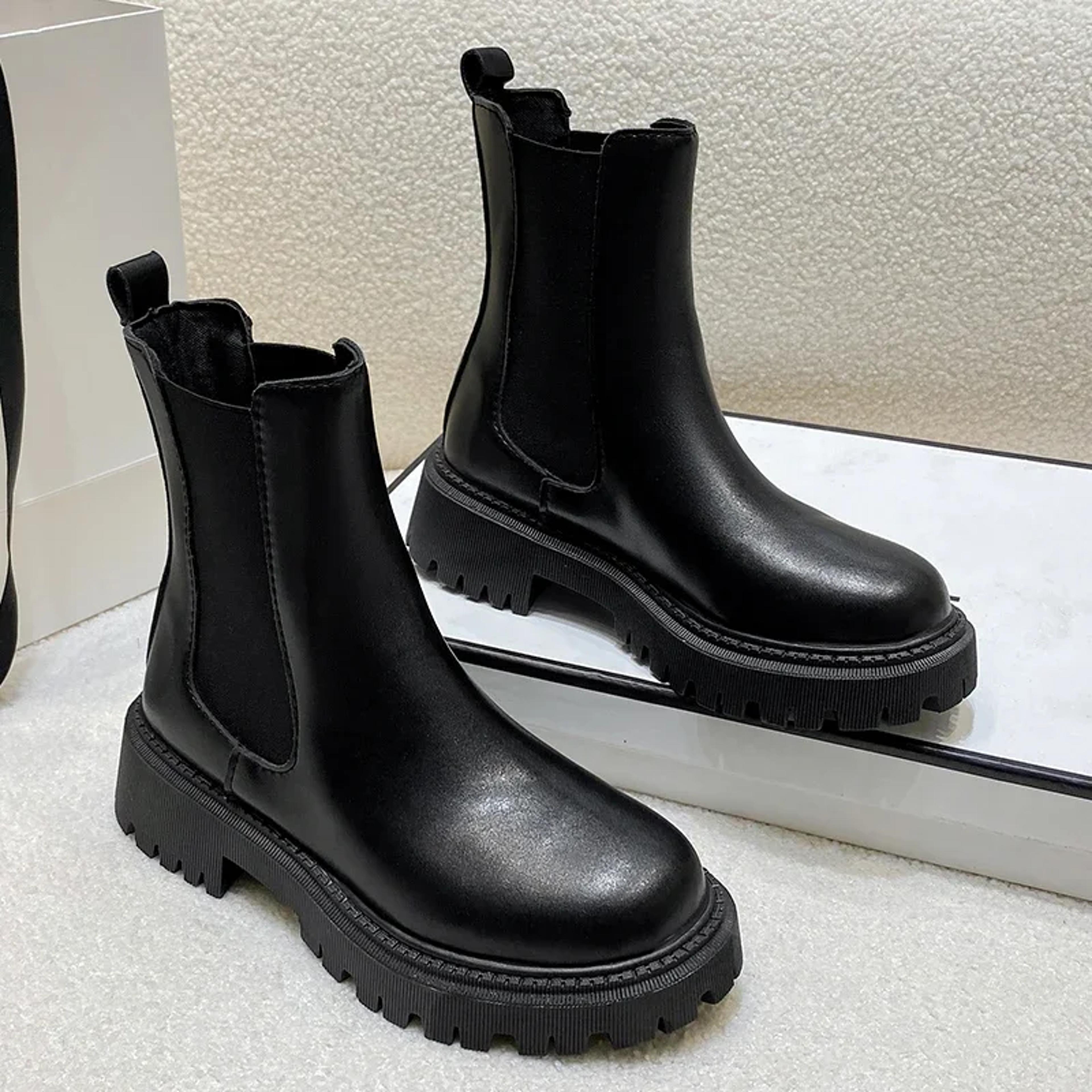 women's waterproof mid-calf winter boots with thick platform soles