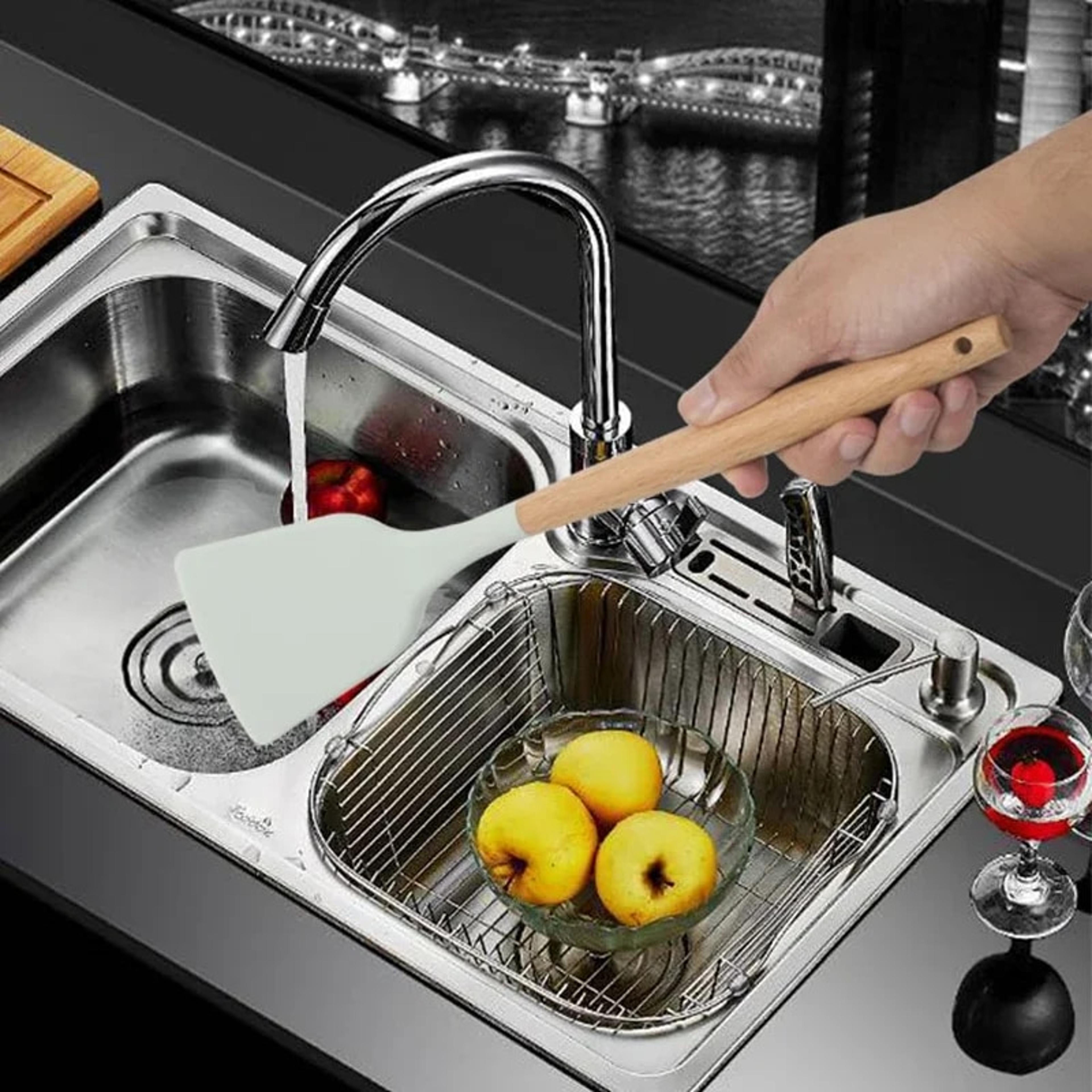 L6zx12PCS-Silicone-Non-Stick-Cookware-Kitchen-Utensils-Set-for-Kitchen-Wooden-Handle-Spatula-Egg-Beaters-Kitchenware.jpg