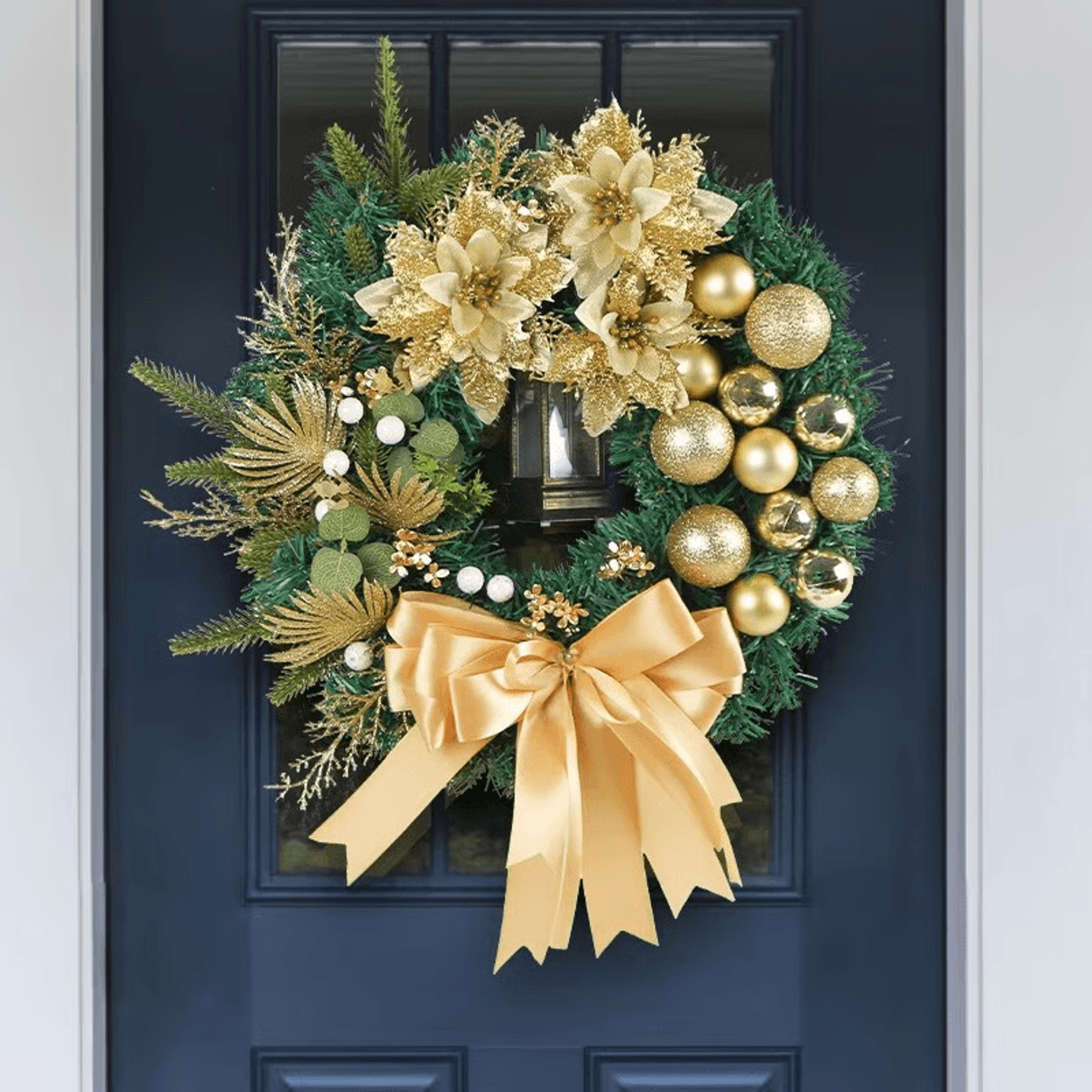 Battery operated Christmas wreath LED