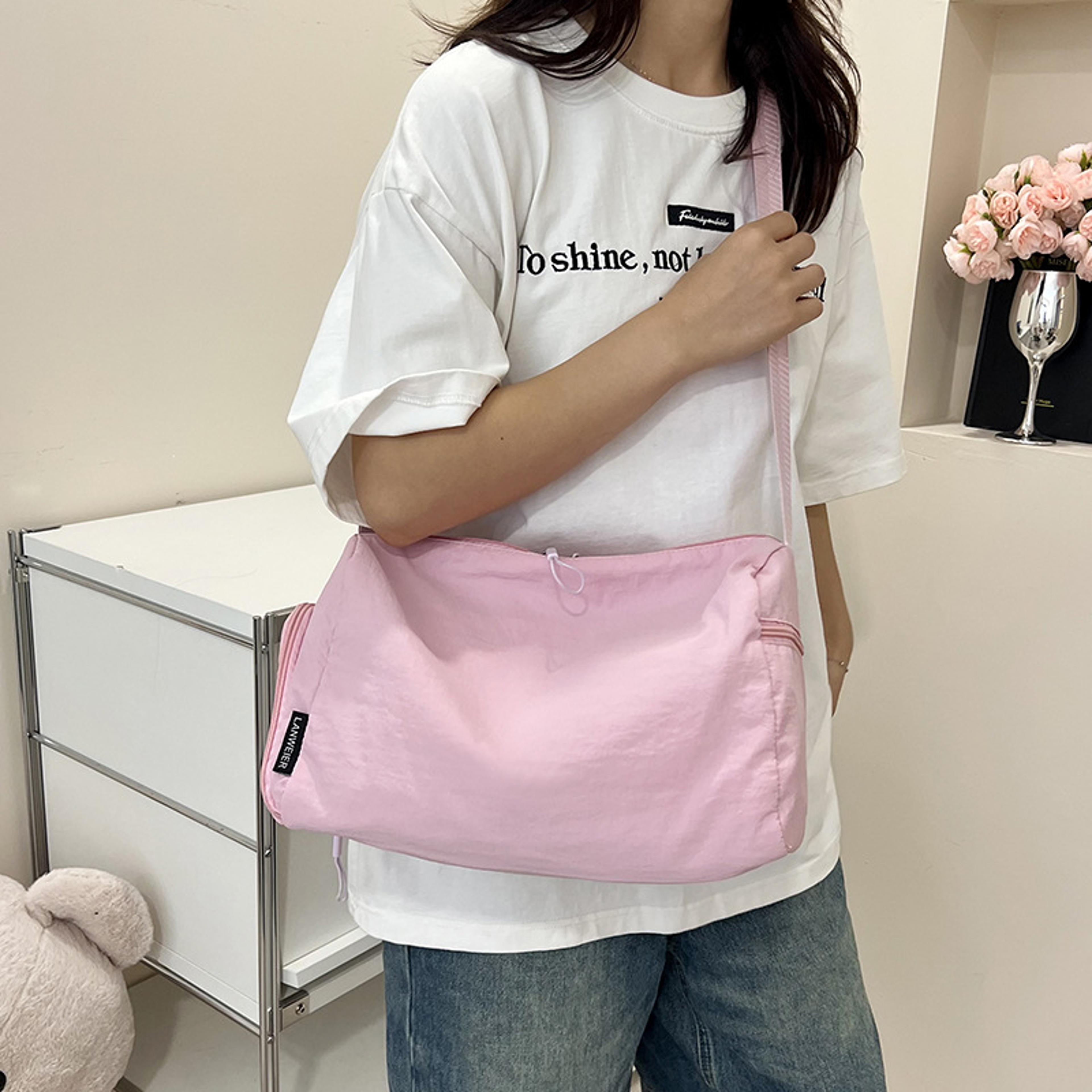 Large Capacity Crossbody Bag For Women Nylon Shoulder Travel And Daily Commuter Bag 3