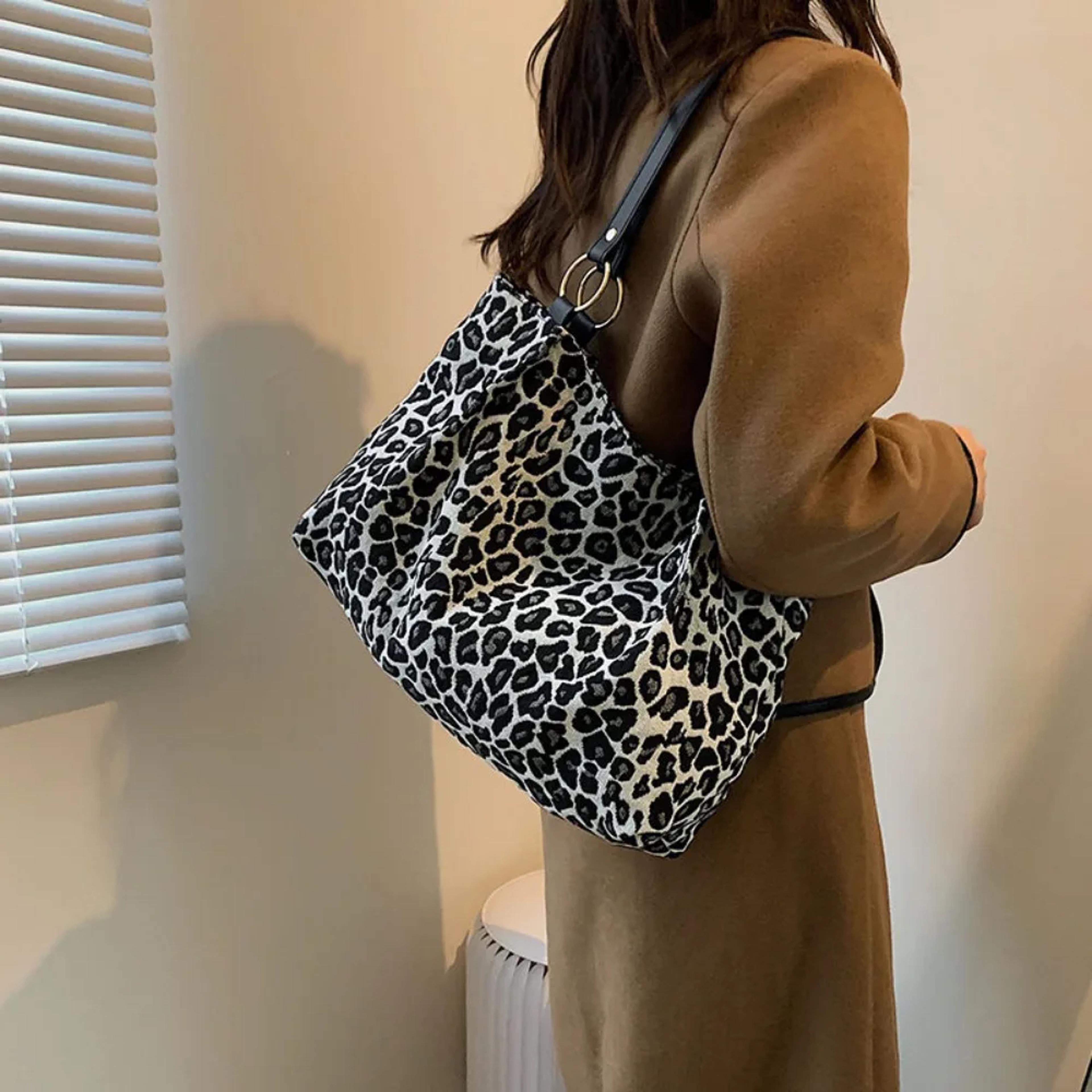 Leopard Print Canvas Tote Bag Large Capacity Shoulder Handbag For Travel And Shopping 0