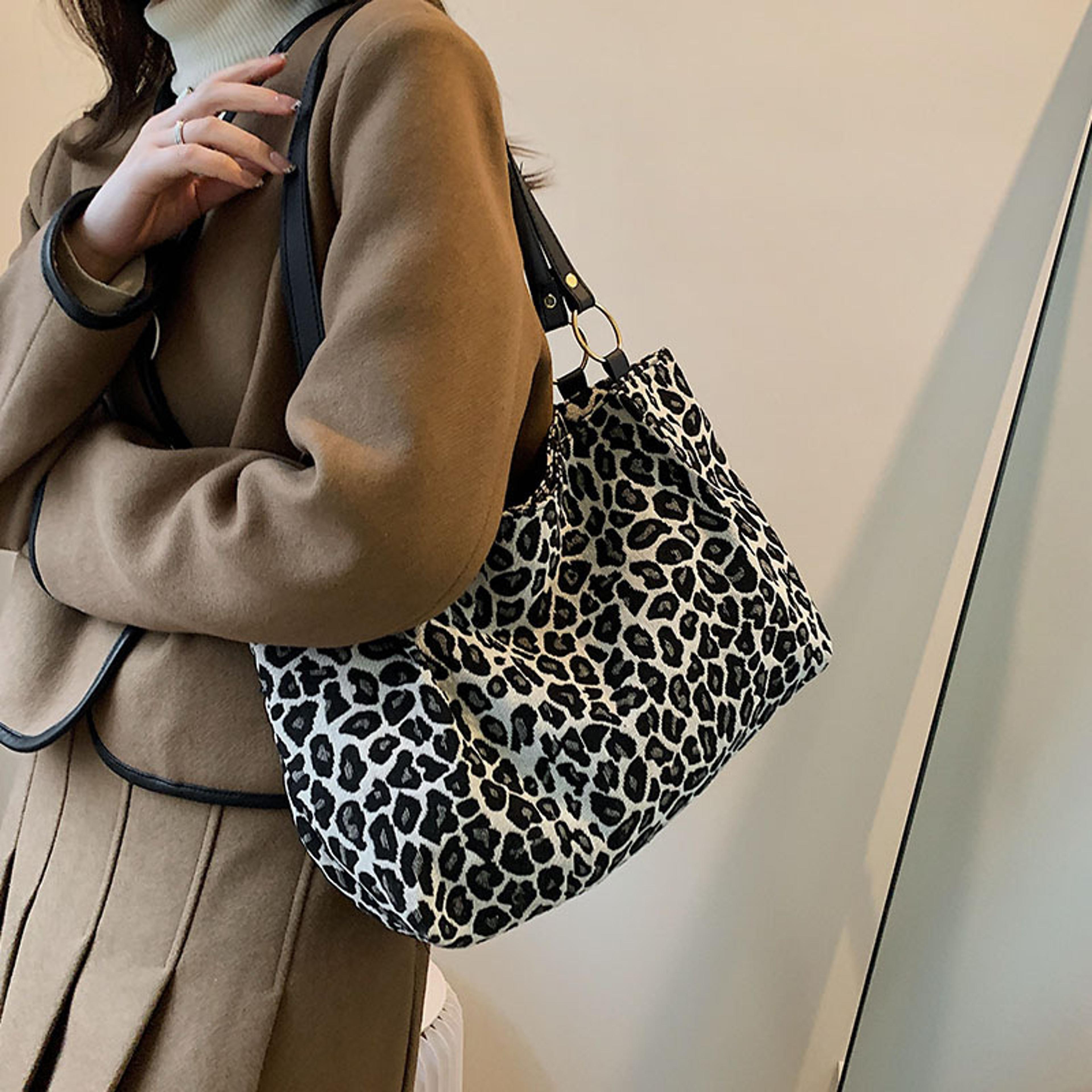 Leopard Print Large Capacity Tote Bag For Women Stylish Shoulder Handbag With Zipper Pocket 2