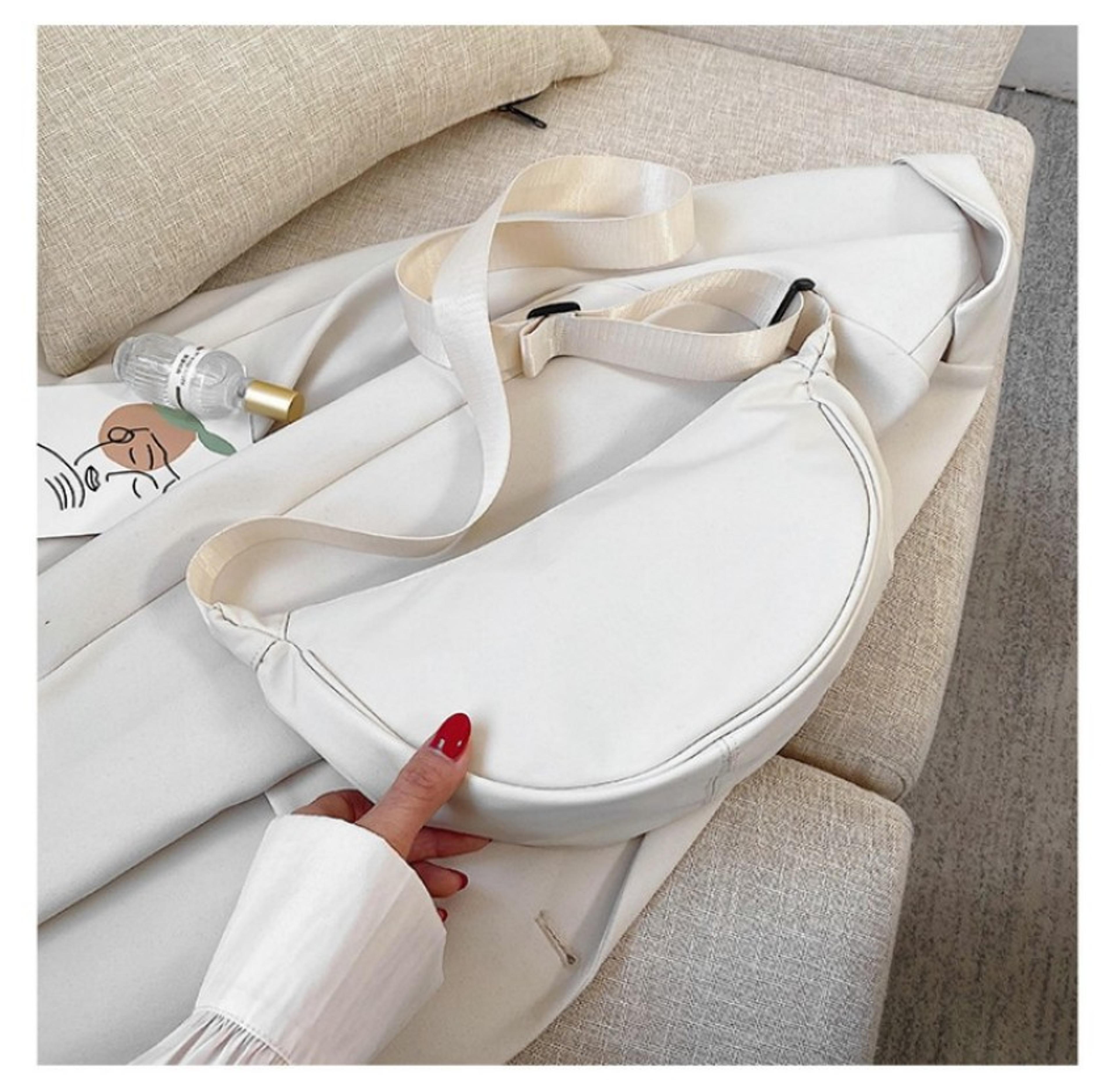 Large Capacity Nylon Dumpling Shoulder Bag For Women Travel Tote 1