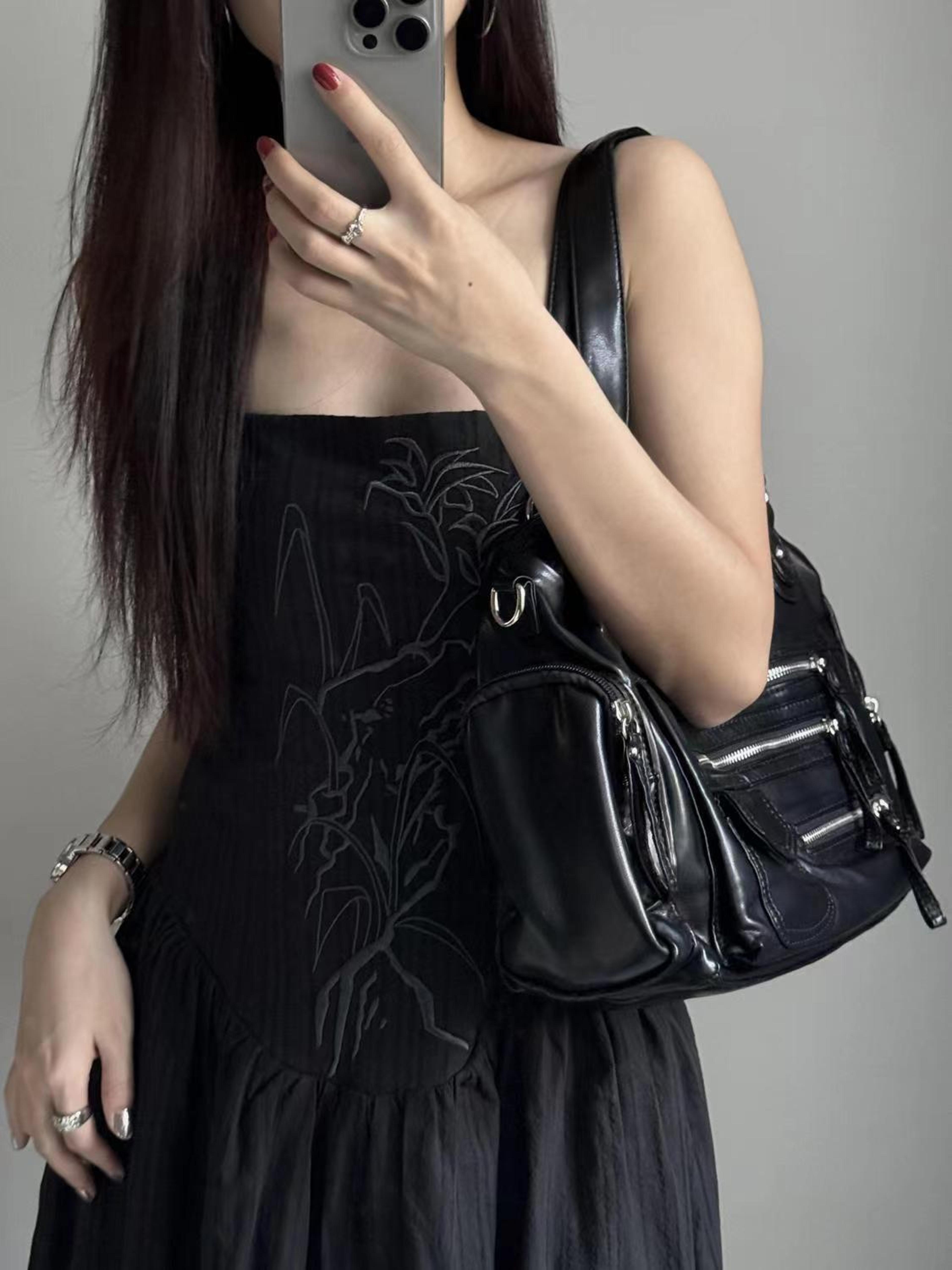 Vintage Black Shoulder Bag Chic Harajuku Crossbody Purse For Women 2