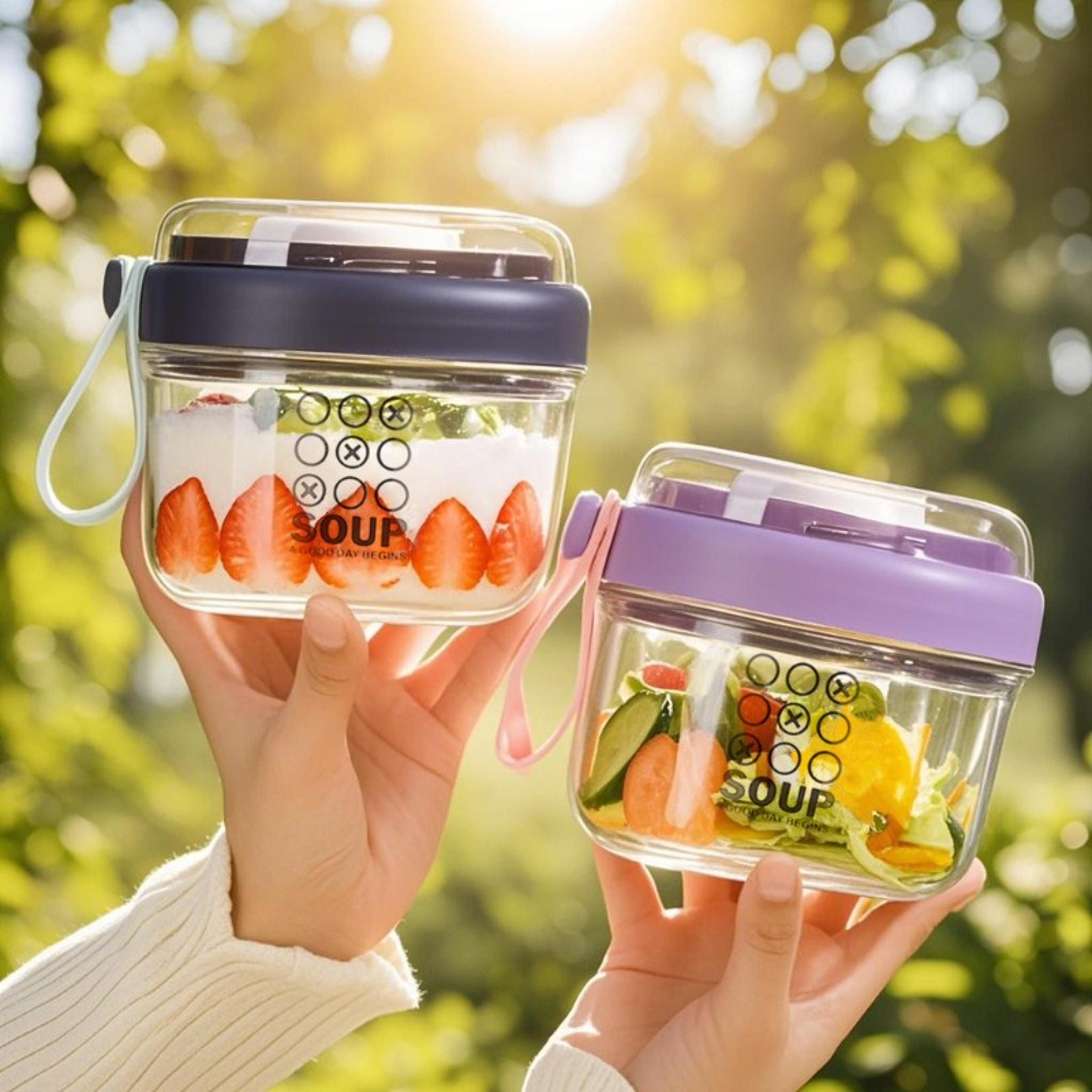portable overnight oats & salad lunch cup with toppings compartment