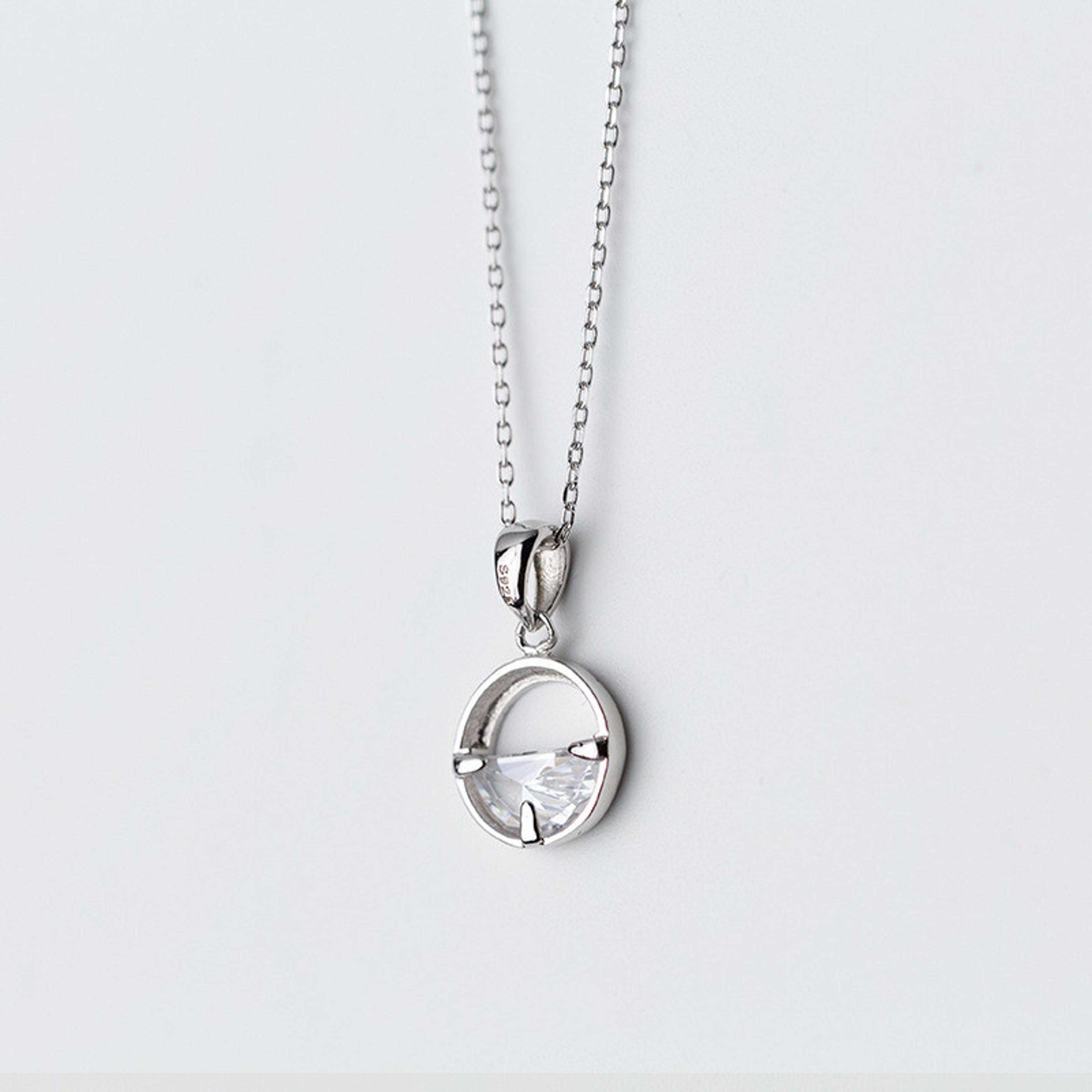 Silver Crystal Round Pendant Necklace For Women  Minimalist Fine Jewelry 1