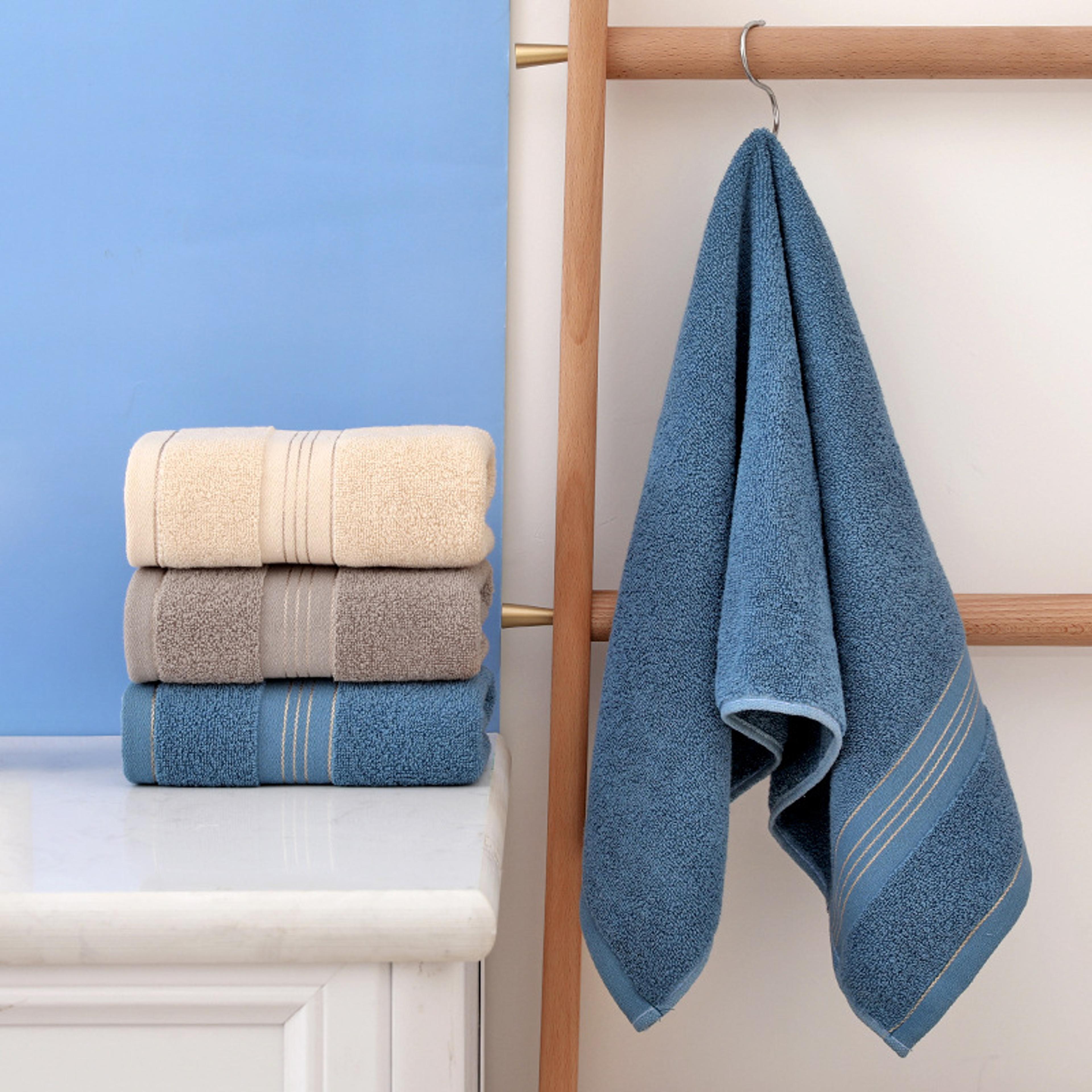 CloudSoft Cotton Bath Towel  Ultra Absorbent SkinFriendly Family Towel For Adults  Kids 3