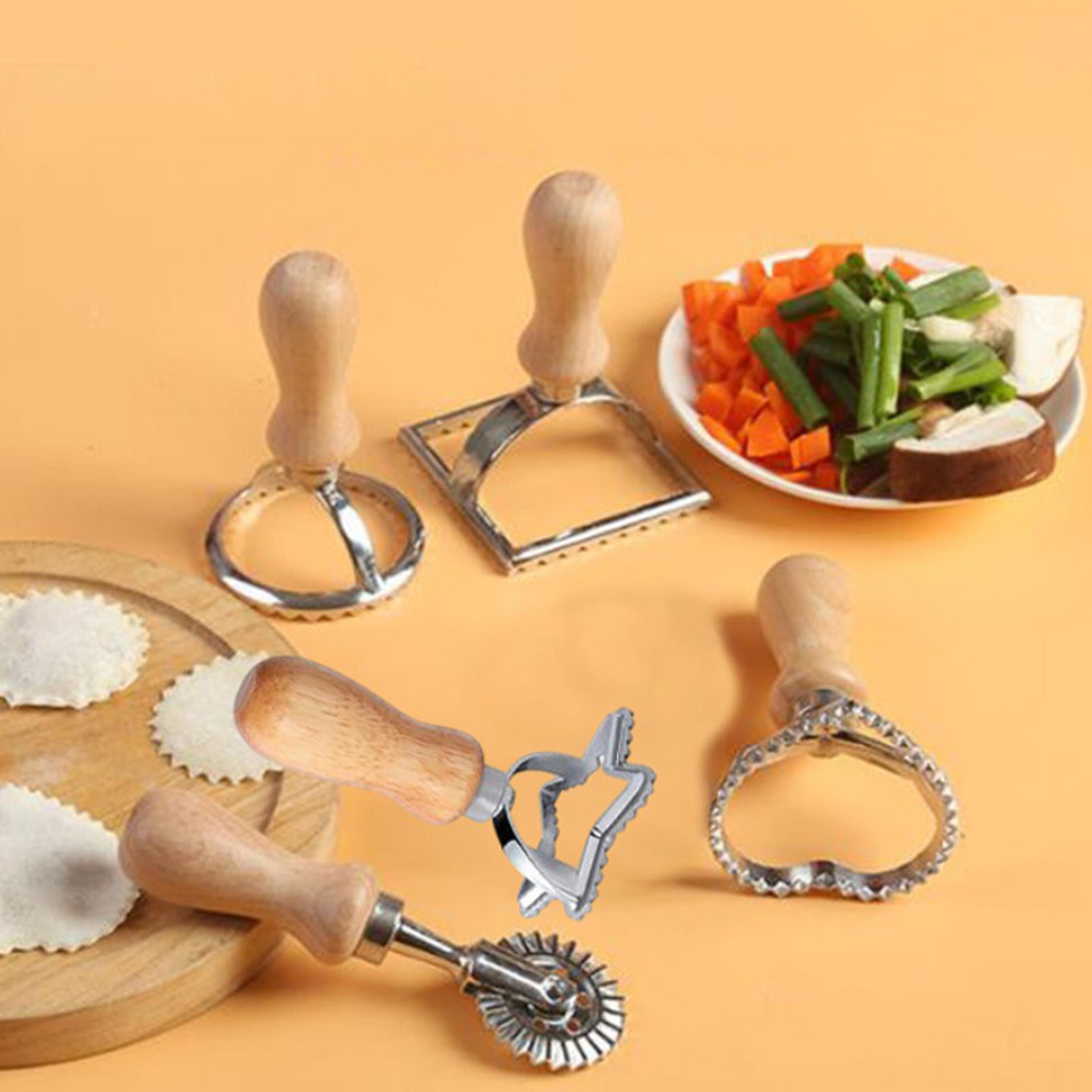 Wooden Handle Ravioli Cutter  Pasta Maker Tool For Homemade Ravioli Cookies And Pastry 3