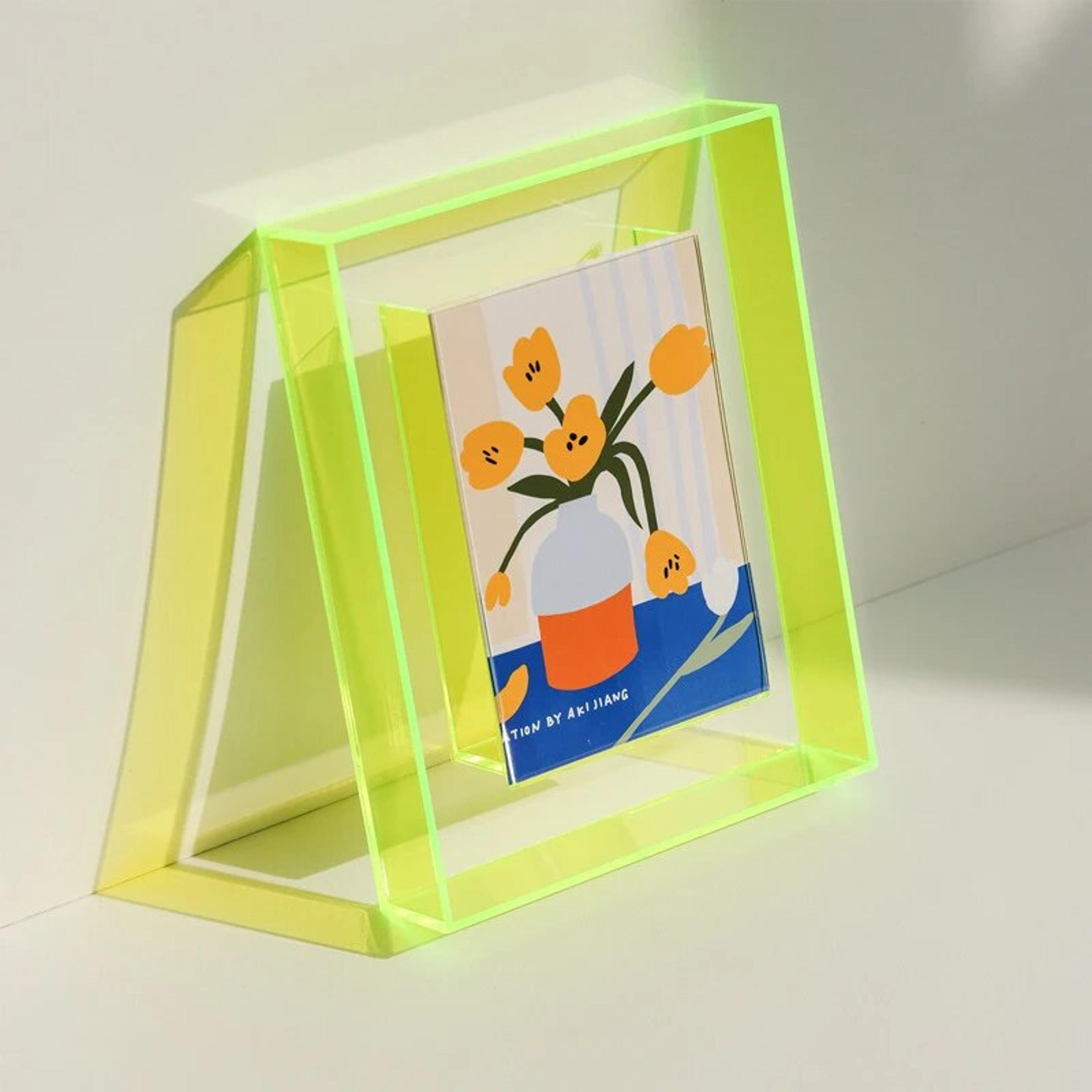 RLg05InchTransparentAcrylicPhotoFrameBoxPhotocardHolderInteriorFramePictureDisplayStand