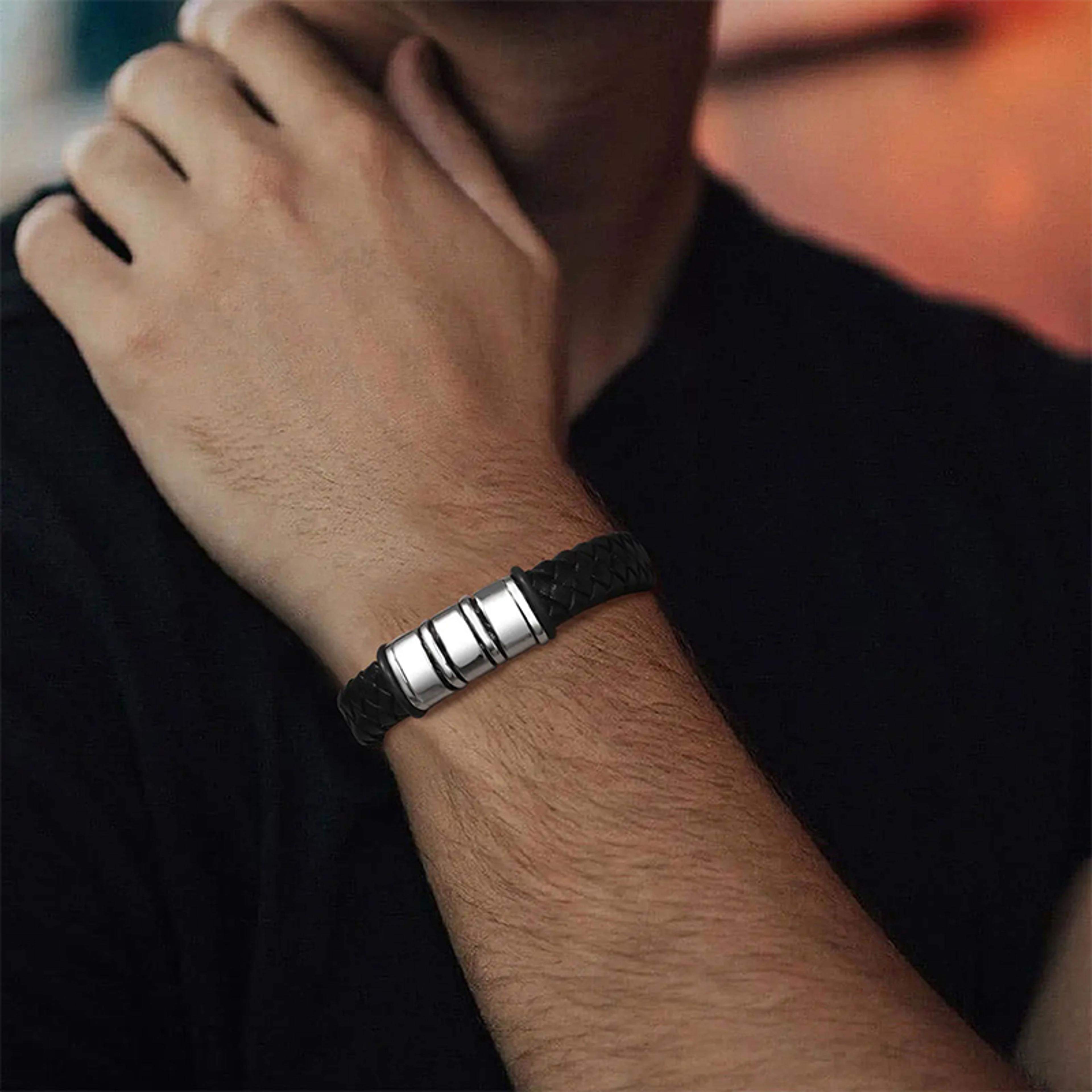 Engraved Personalized Leather Braid Bracelets Men Family Gifts 1