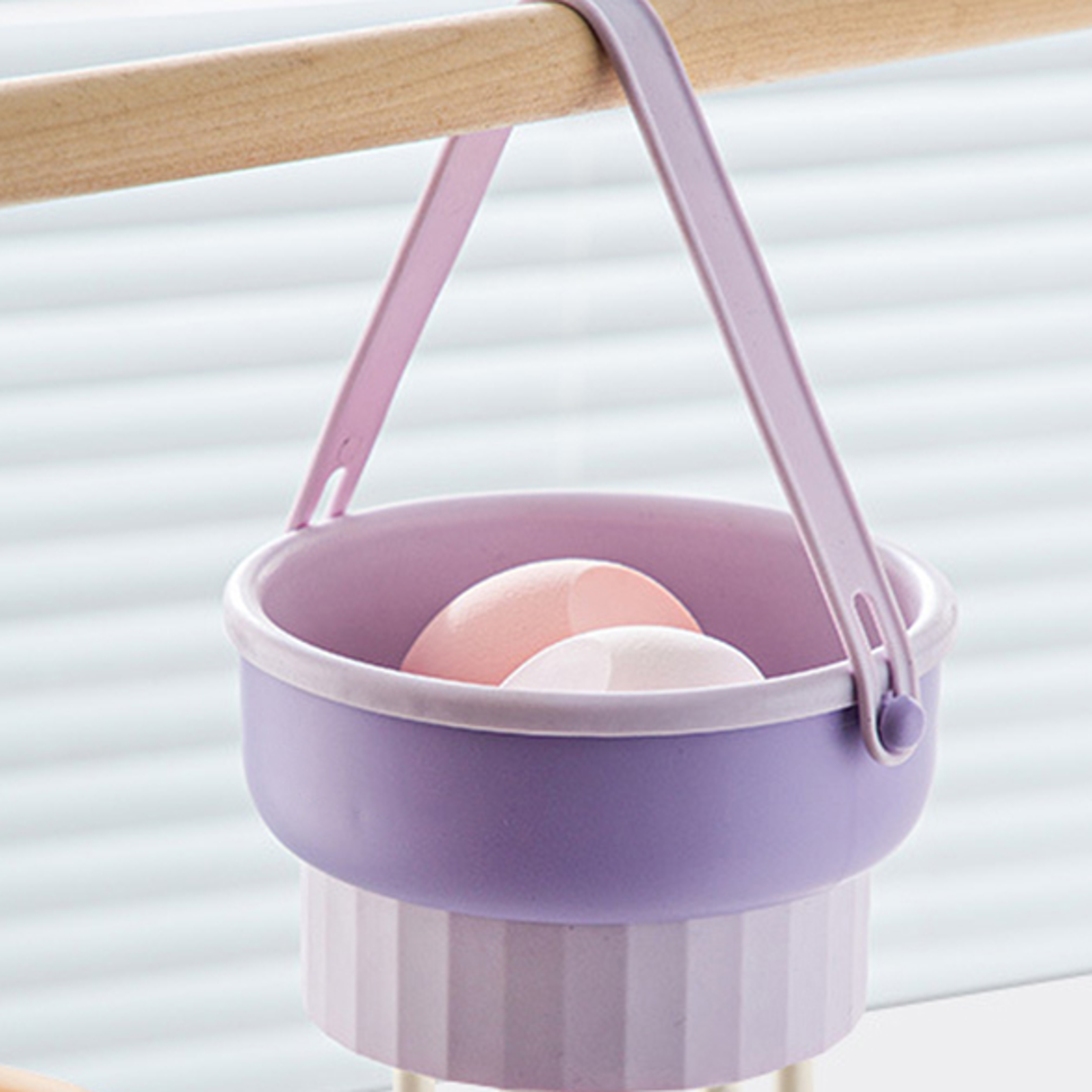Makeup Brush Cleaning Set  Silicone Drying Shelf for Brushes  Powder Puffs