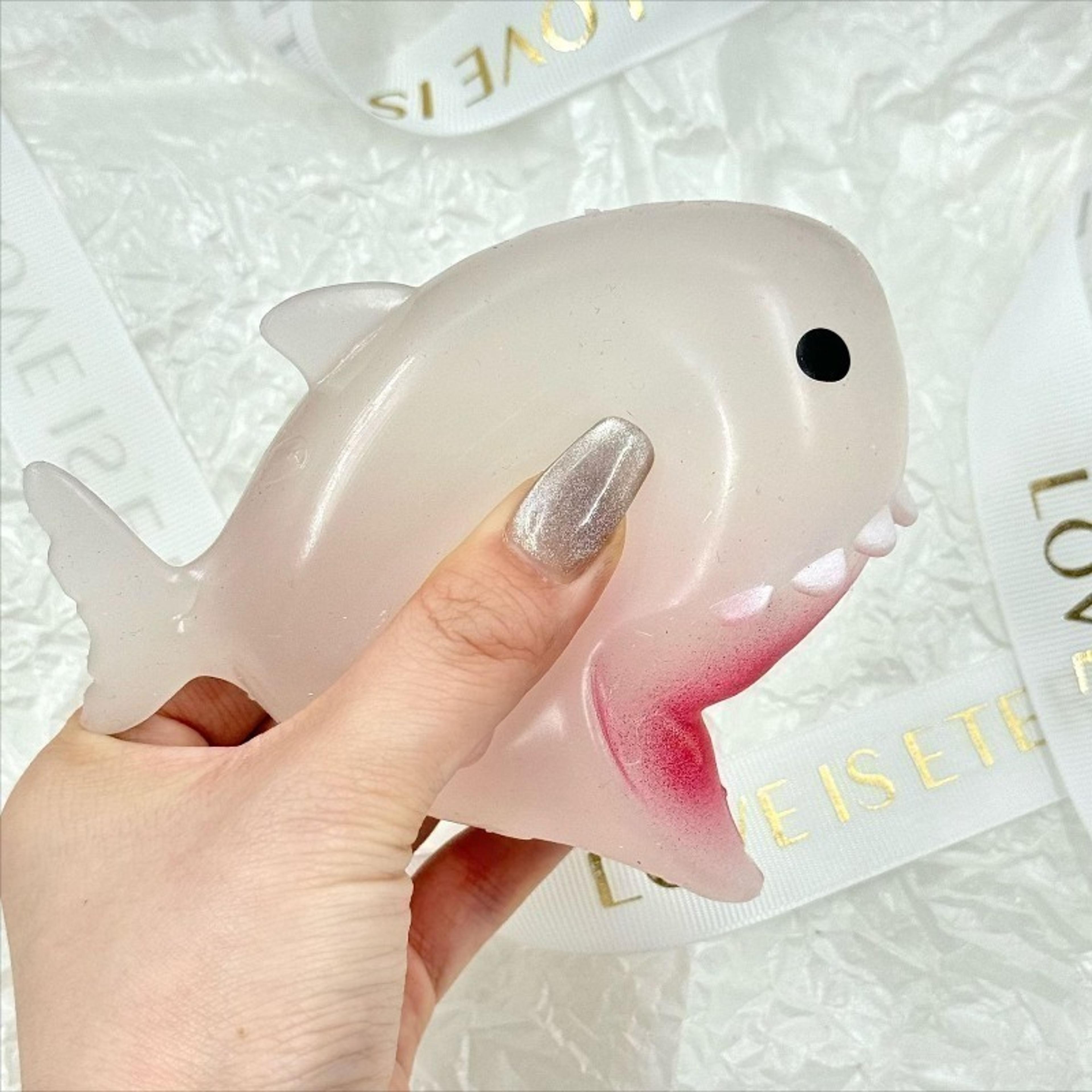 color-changing shark stress relief squeeze toy fun squishy fidget for anxiety relief