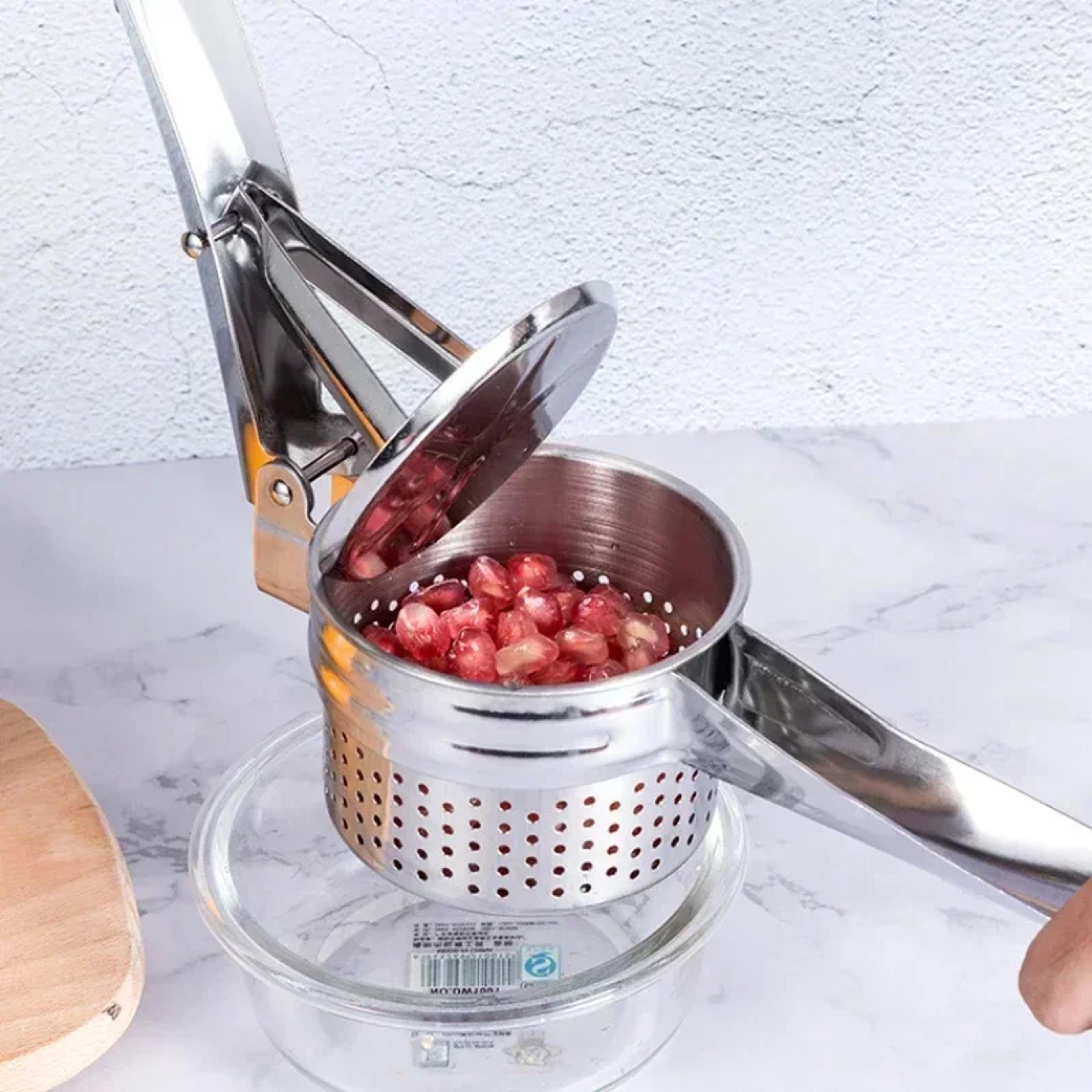 Stainless Steel Masher Ricer Press For Potatoes Fruits  Vegetables Squeezer  Juicer Tool For Smooth 2