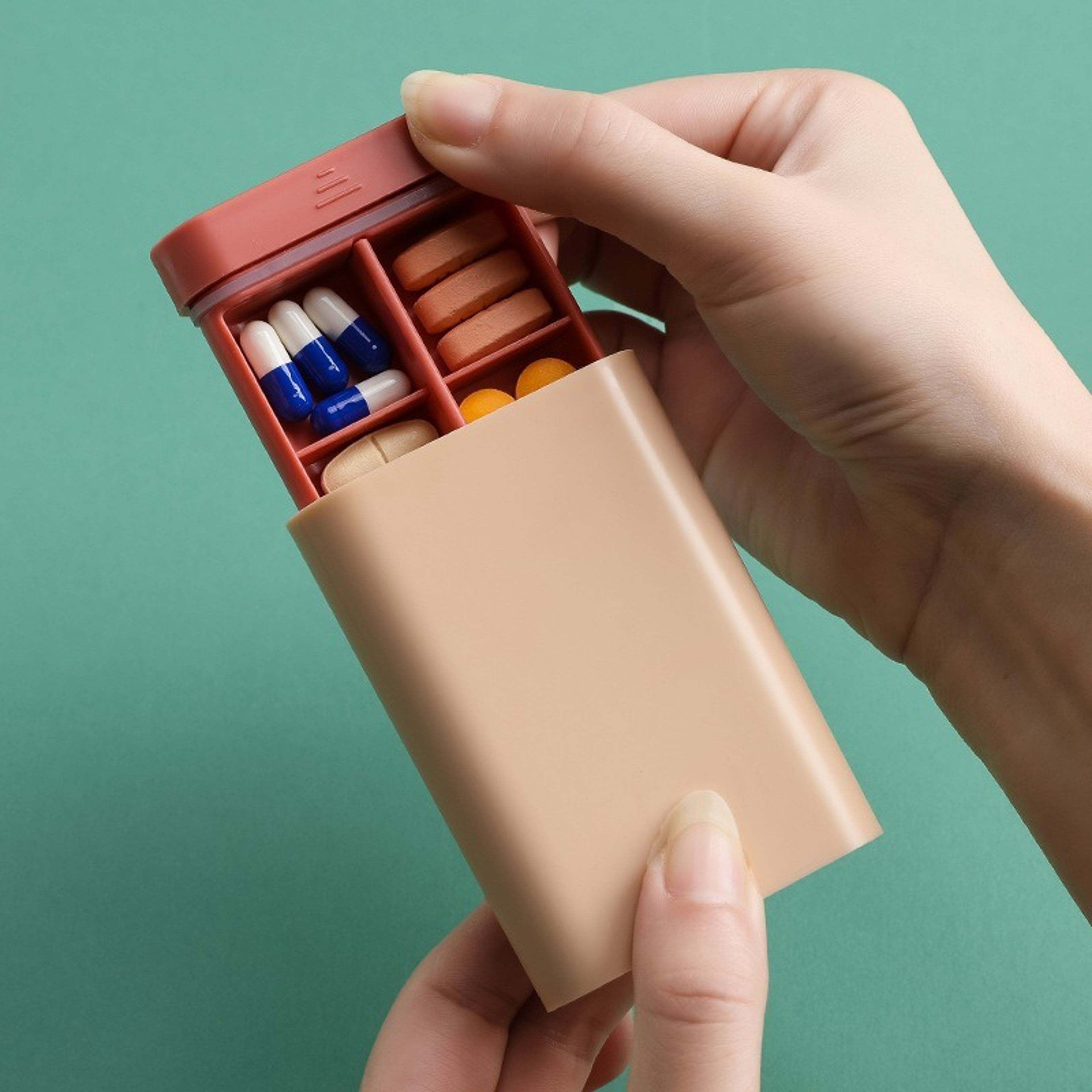Mini Portable Vitamin Box Organizer Pill Storage With Grids For Travel  Medicine 2