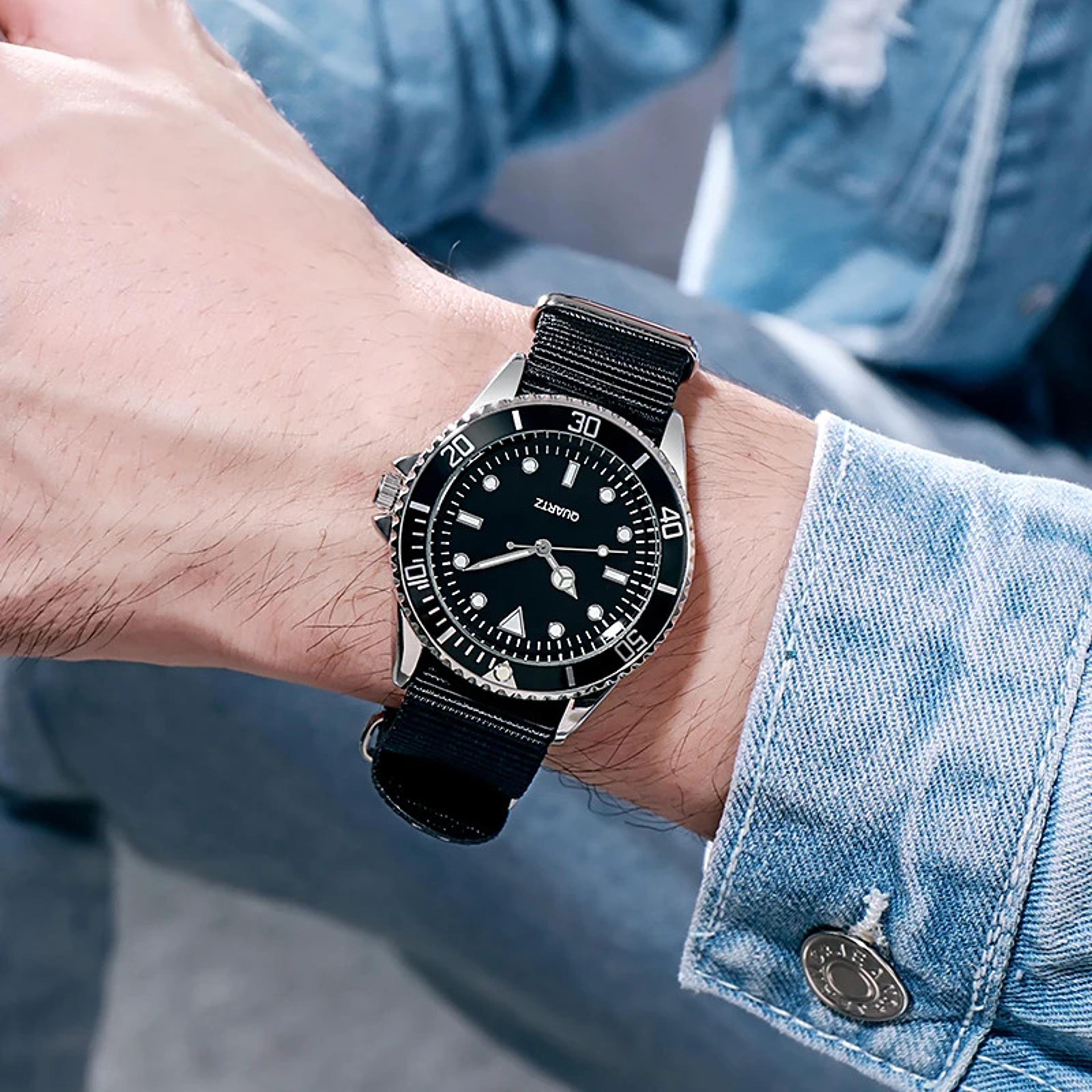 Diver Style Watch With Japan Movement And Rotating Bezel Fabric Strap Dial For Adventurers 1