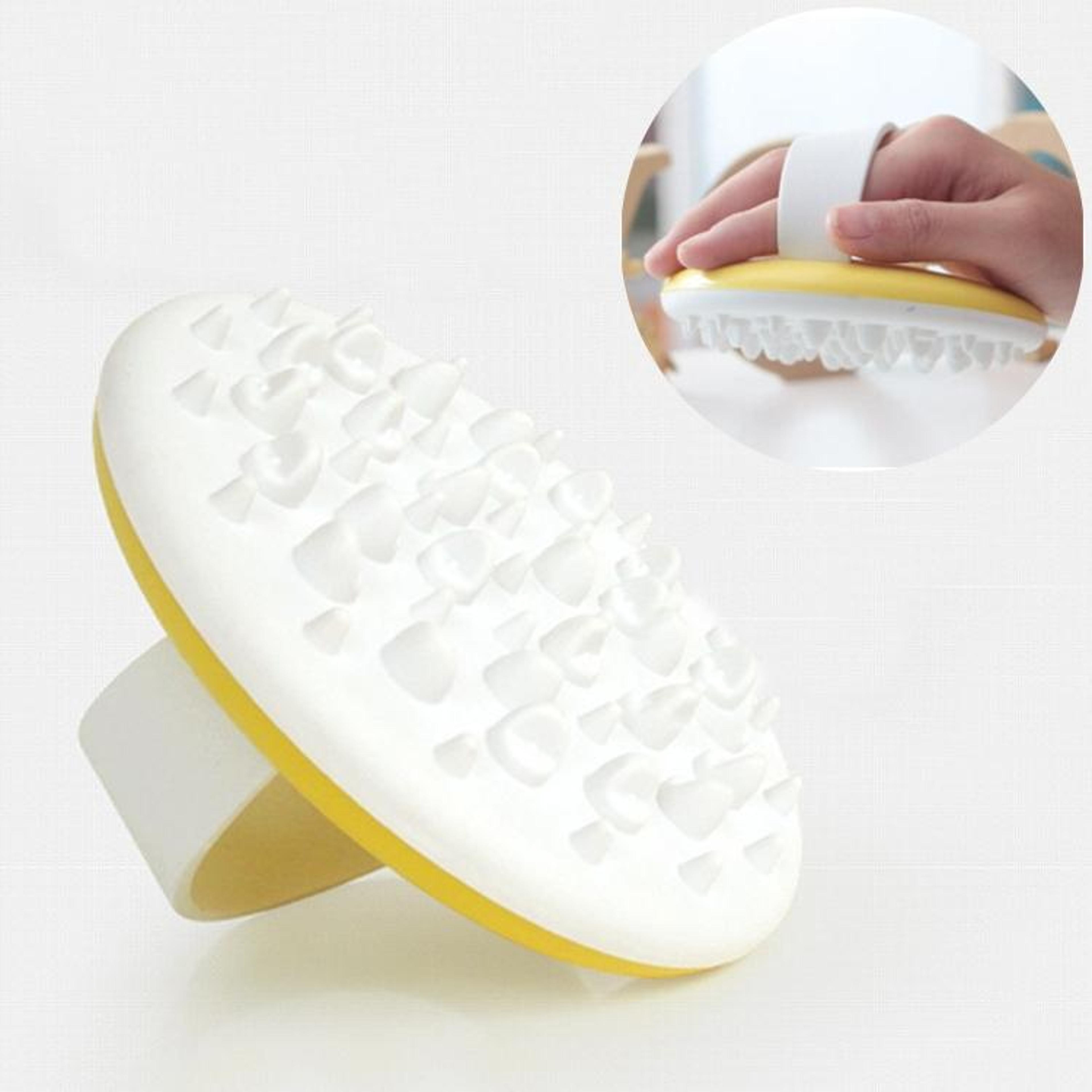 CelluSmooth Spa Massage Glove Anti Cellulite Body Scrub  Shower Massager 0