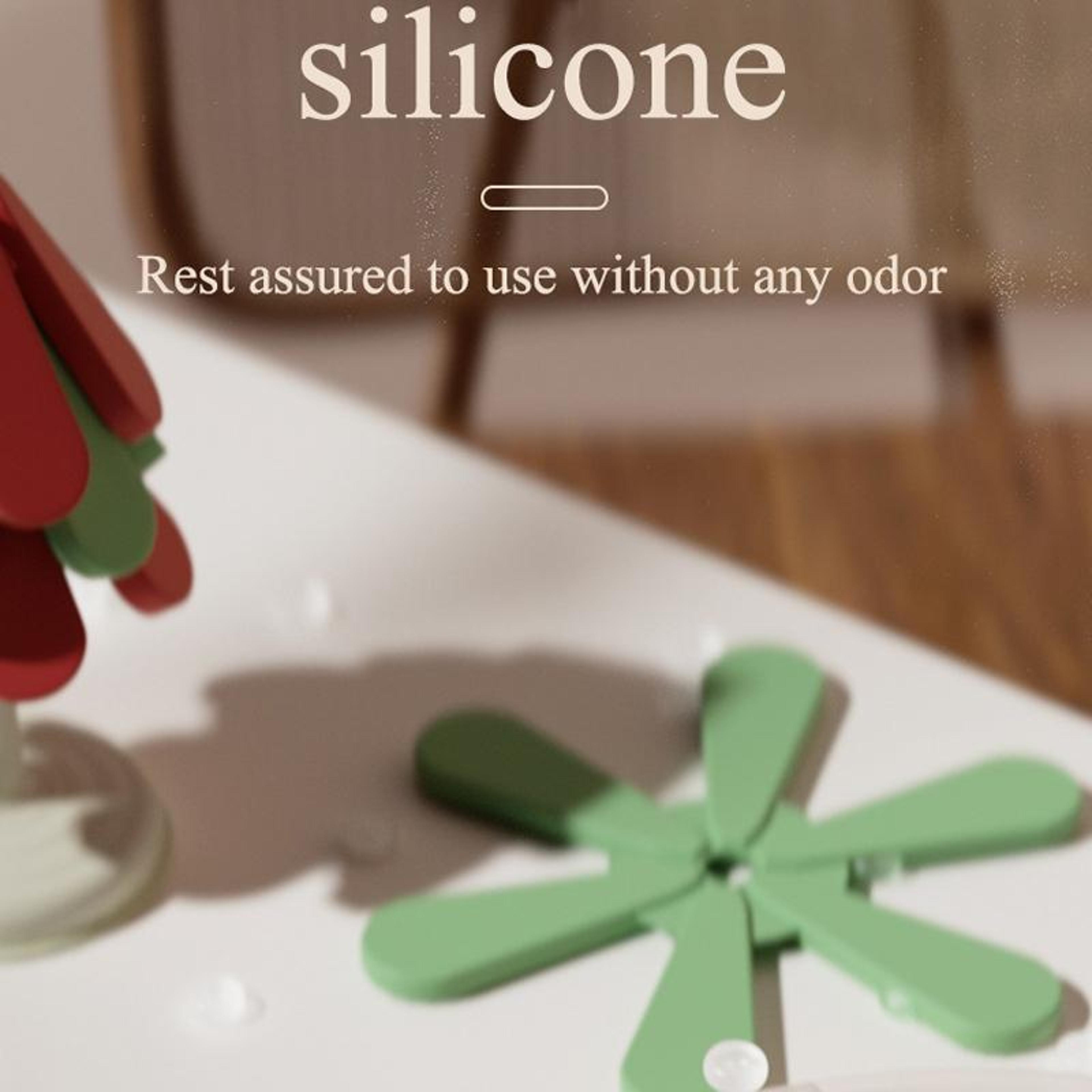 Christmas Tree Silicone Heat Resistant Trivet Foldable Insulated Placemat  Pot Holder 4
