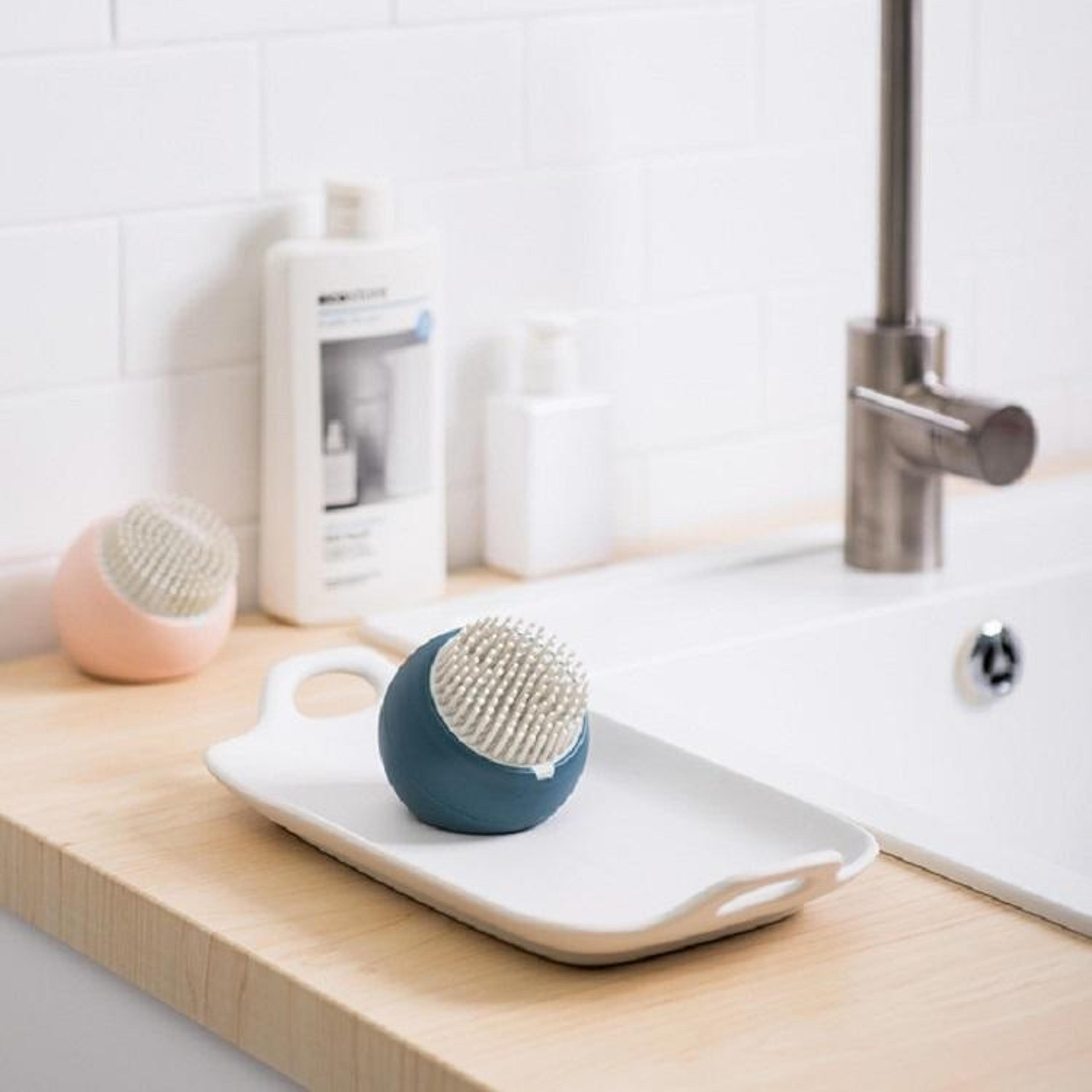 Self Standing Silicone Pot Brush For Easy Kitchen Scrubbing  Deep Cleaning 3