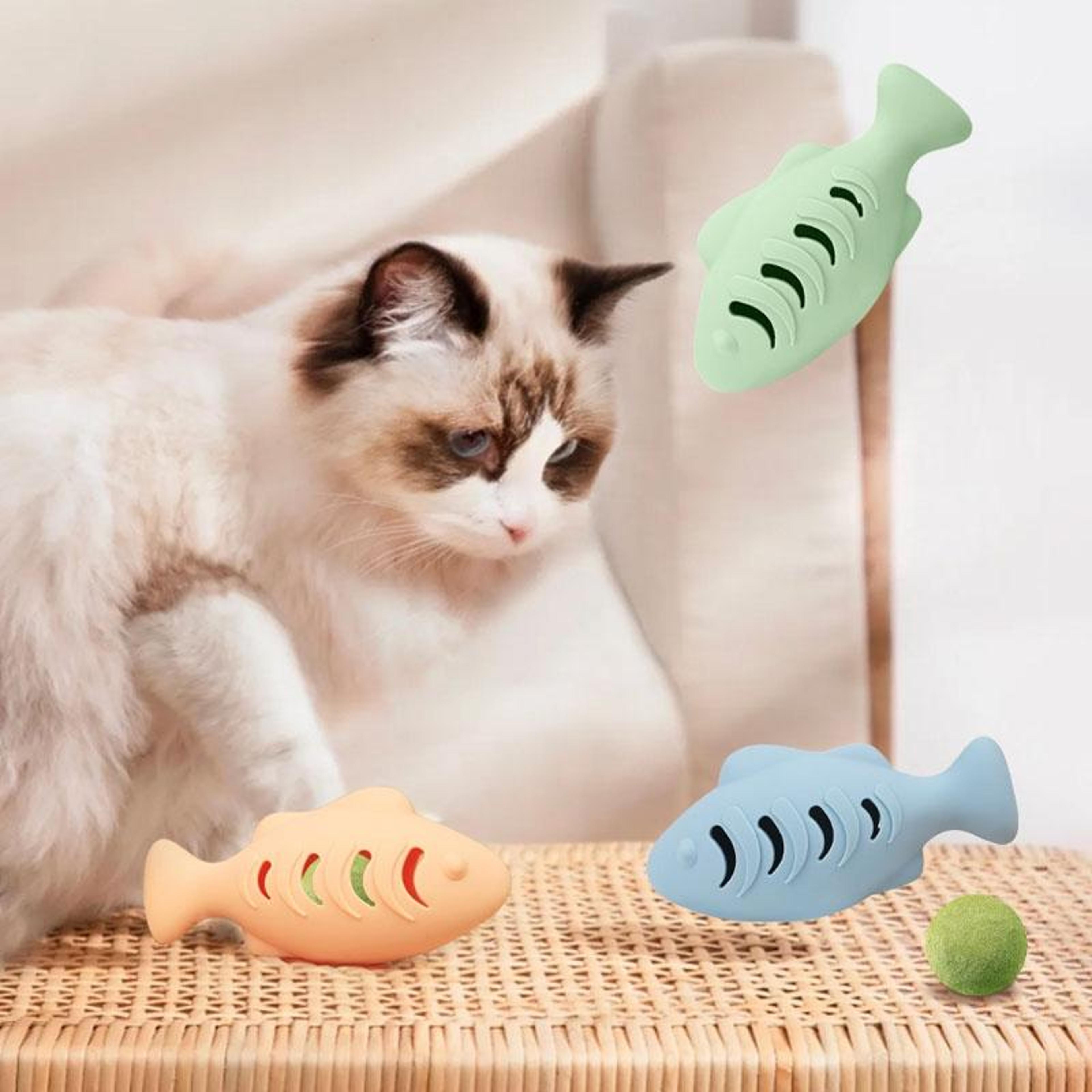 Interactive Fish Shaped Silicone Cat Toy Treat Dispenser For Indoor Cats 5