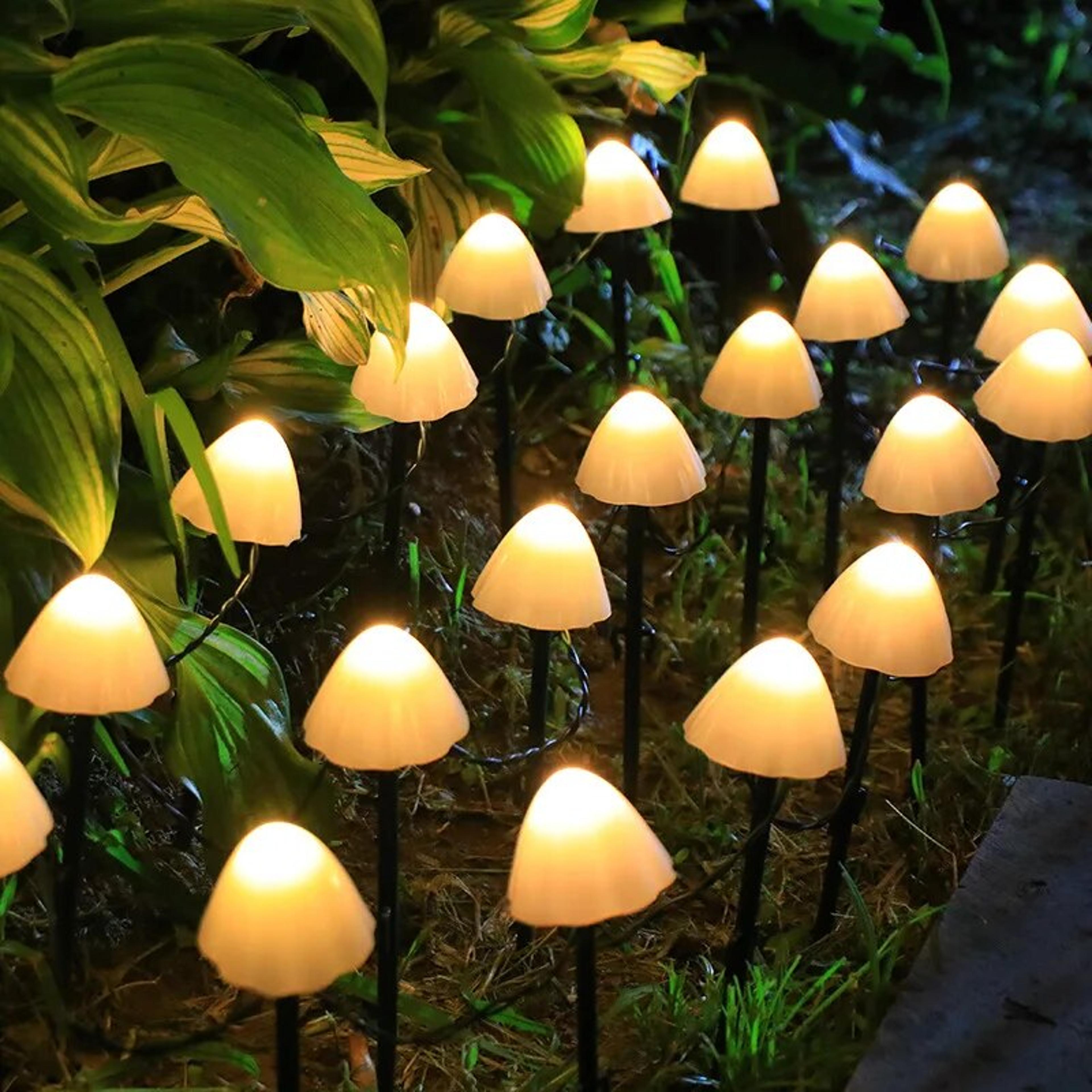 waterproof led solar mushroom lights outdoor, garden patio christmas holiday decoration for lawn, decorative light