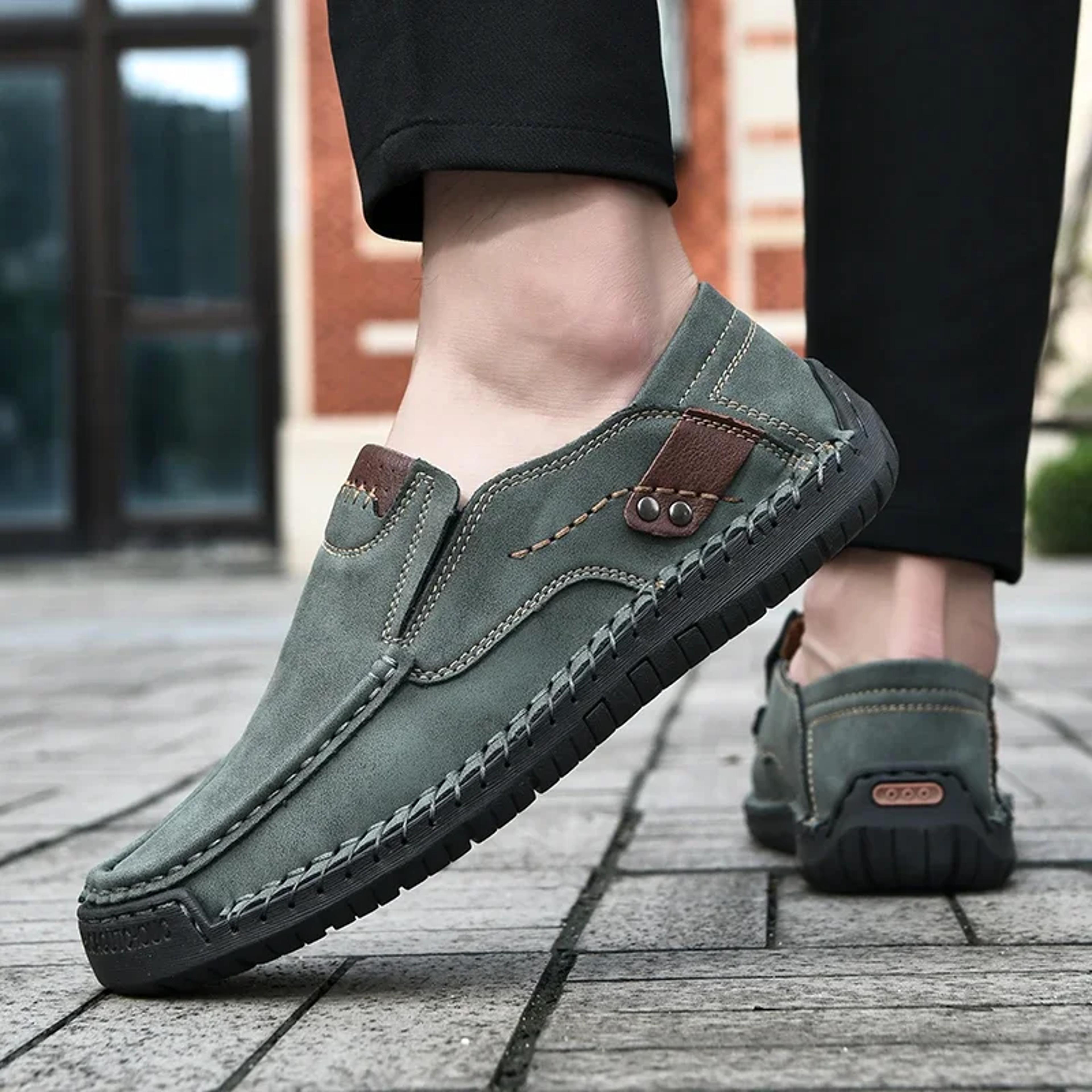 Handmade Design Man Shoes New Soft Loafers Slip On Leather Casual Shoes For Men 3