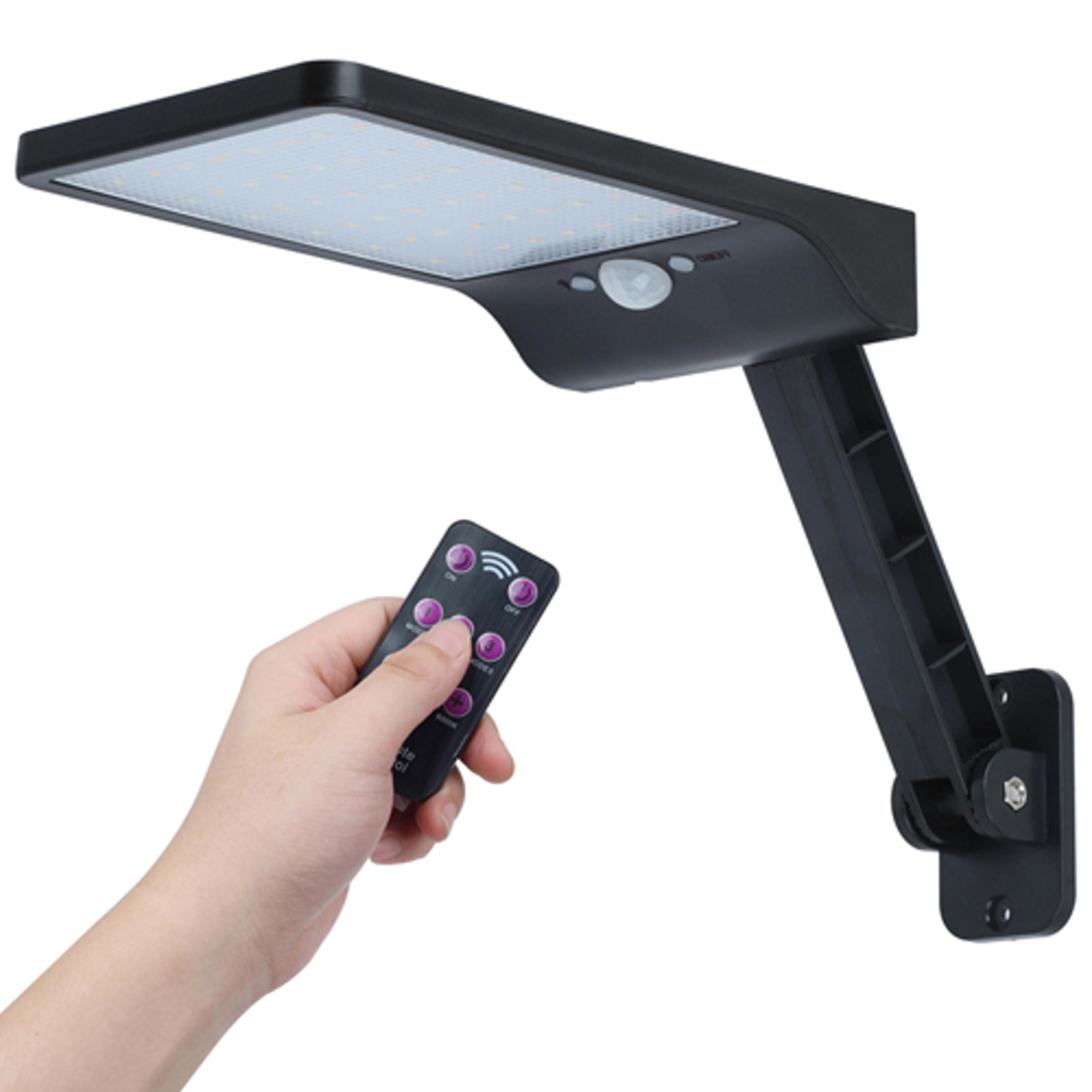 Waterproof Outdoor LED Solar Light PIR Motion Sensor Rotatable Garden Lamp With Remote Control For  5