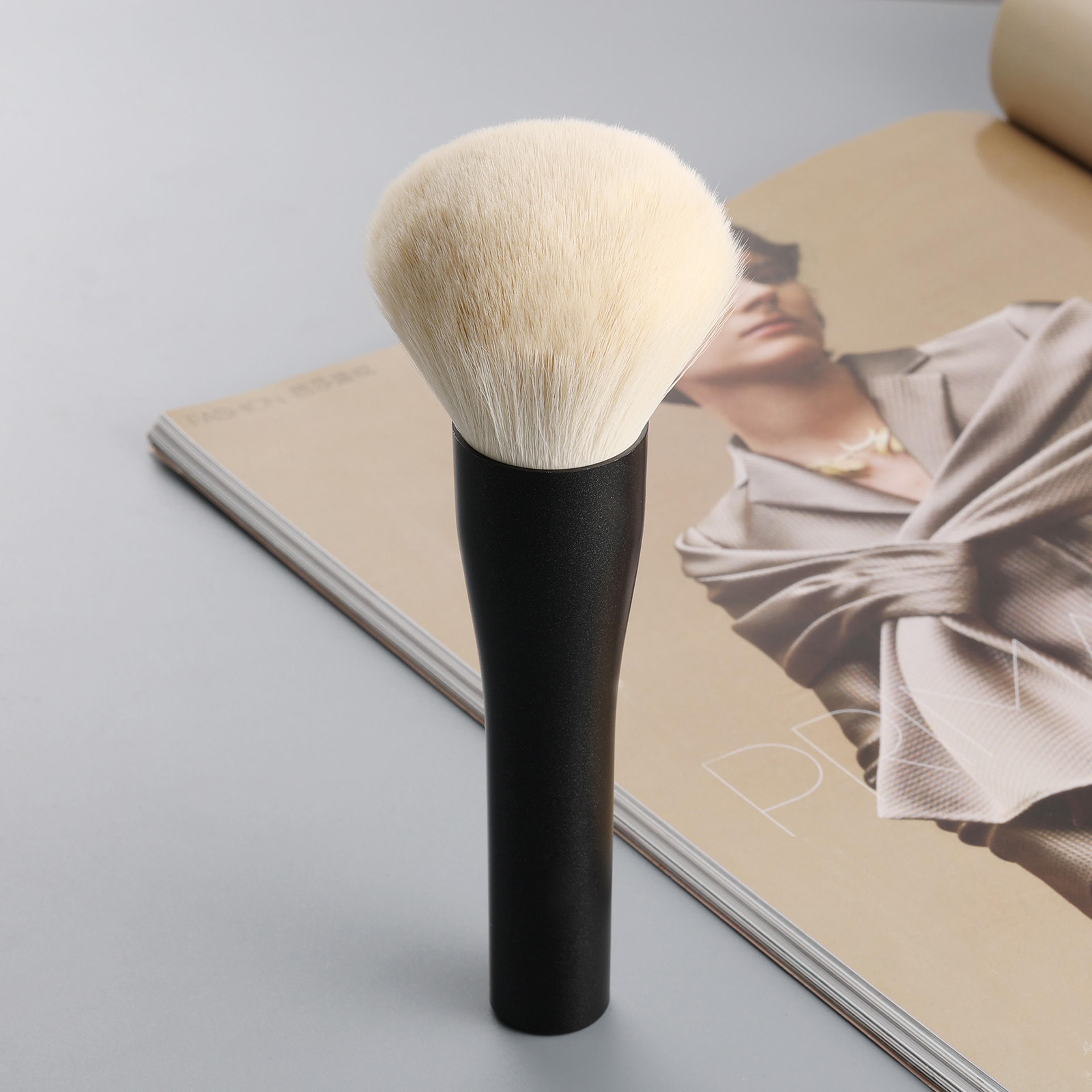 Quality Large Powder Brush Professional Makeup Brush For Flawless Application 7