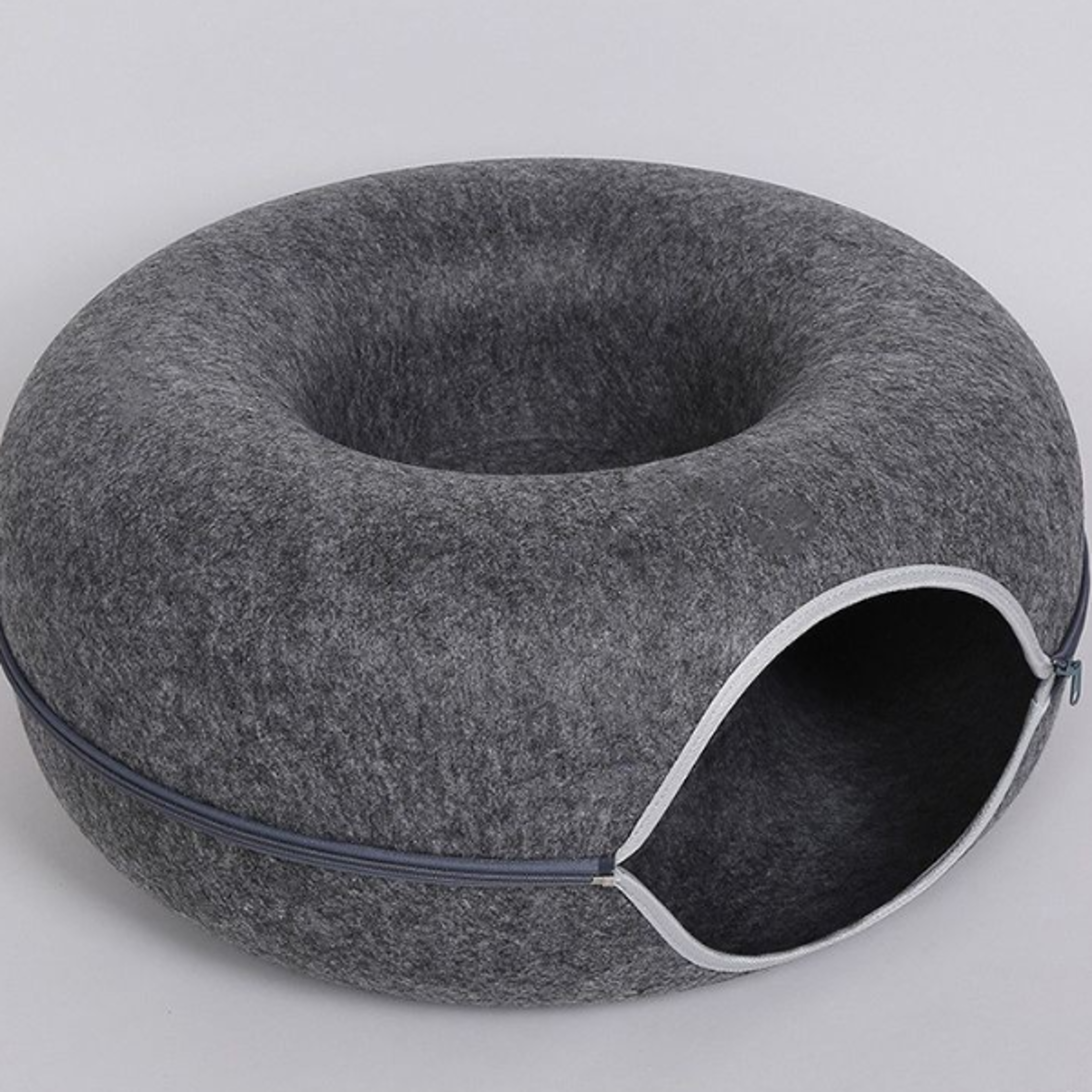 Donut Cat Bed Interactive Tunnel Felt Pet Toy for Kittens and Cats
