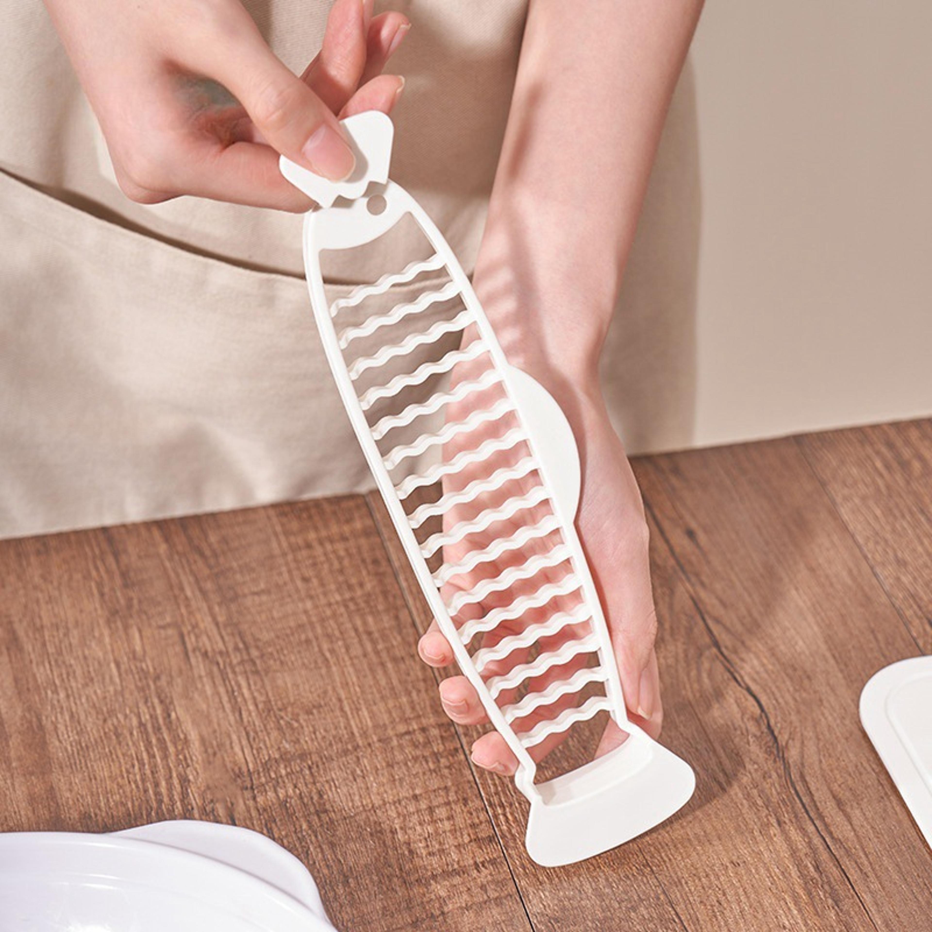 Fish Shaped Banana Slicer And Sausage Slicer Wave Cutter Kitchen Gadget 1