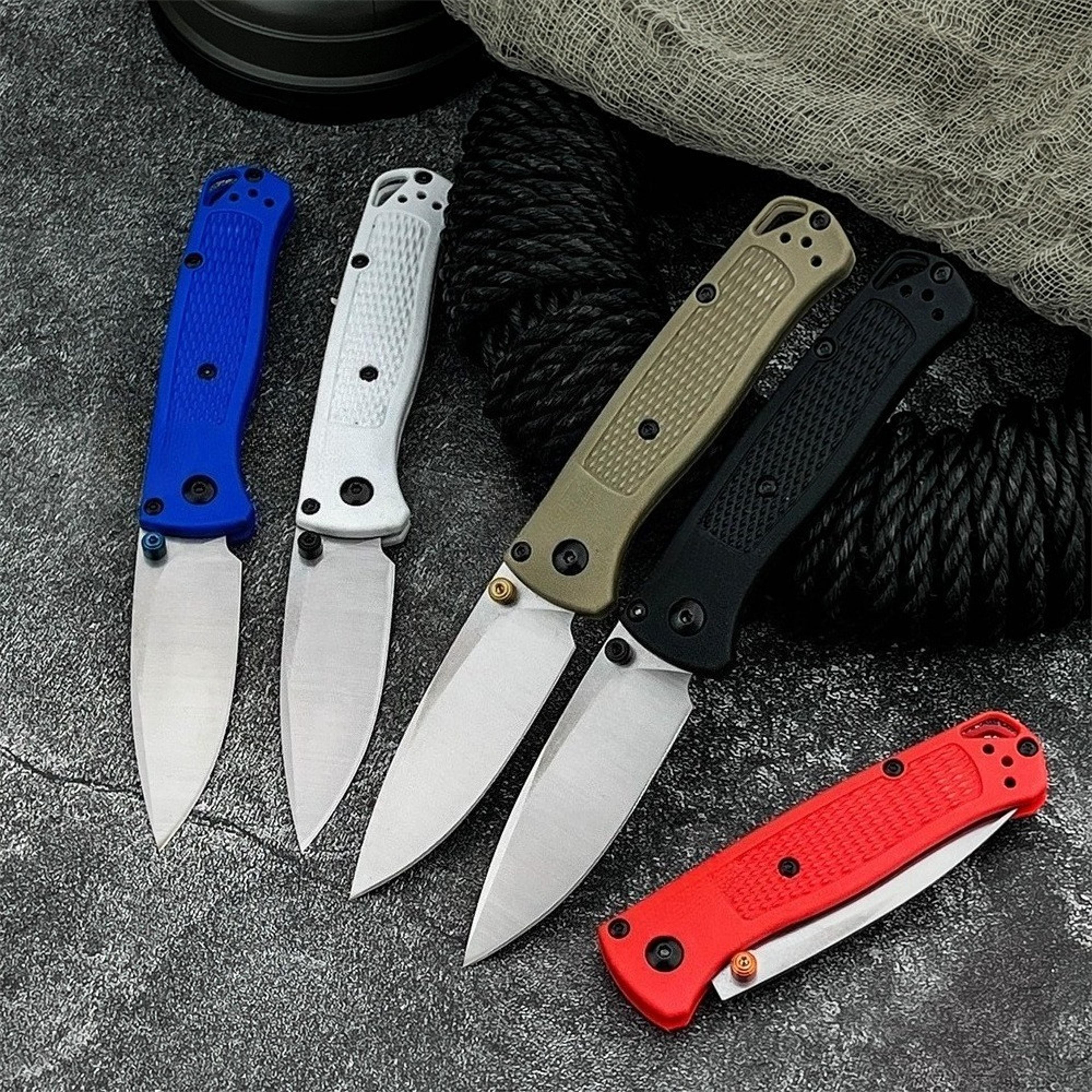 folding pocket knife with blade for lightweight and camping