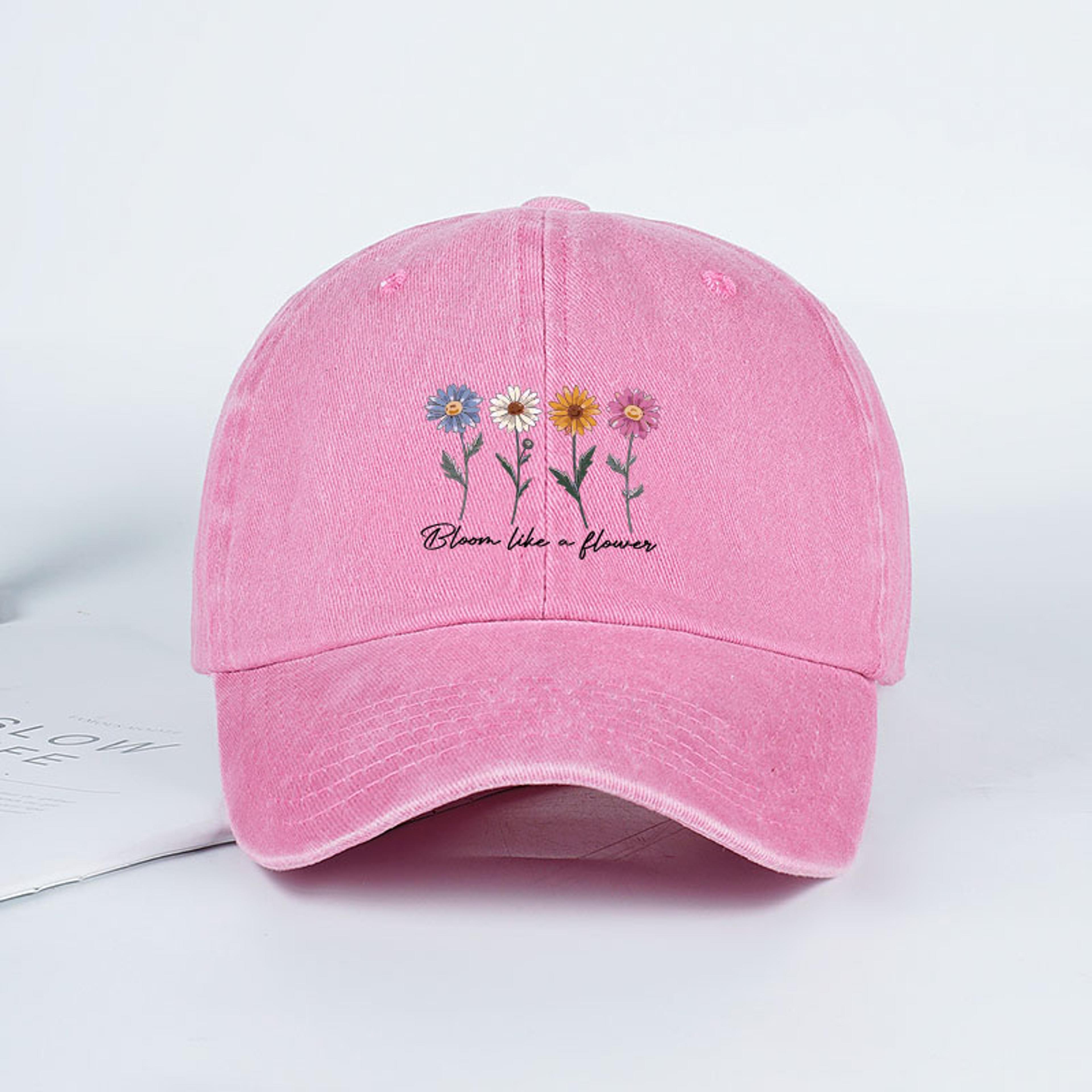 BloomScript Vintage Floral Baseball Cap Adjustable Dad Hat For Casual Travel  Everyday Sun Protecti 1
