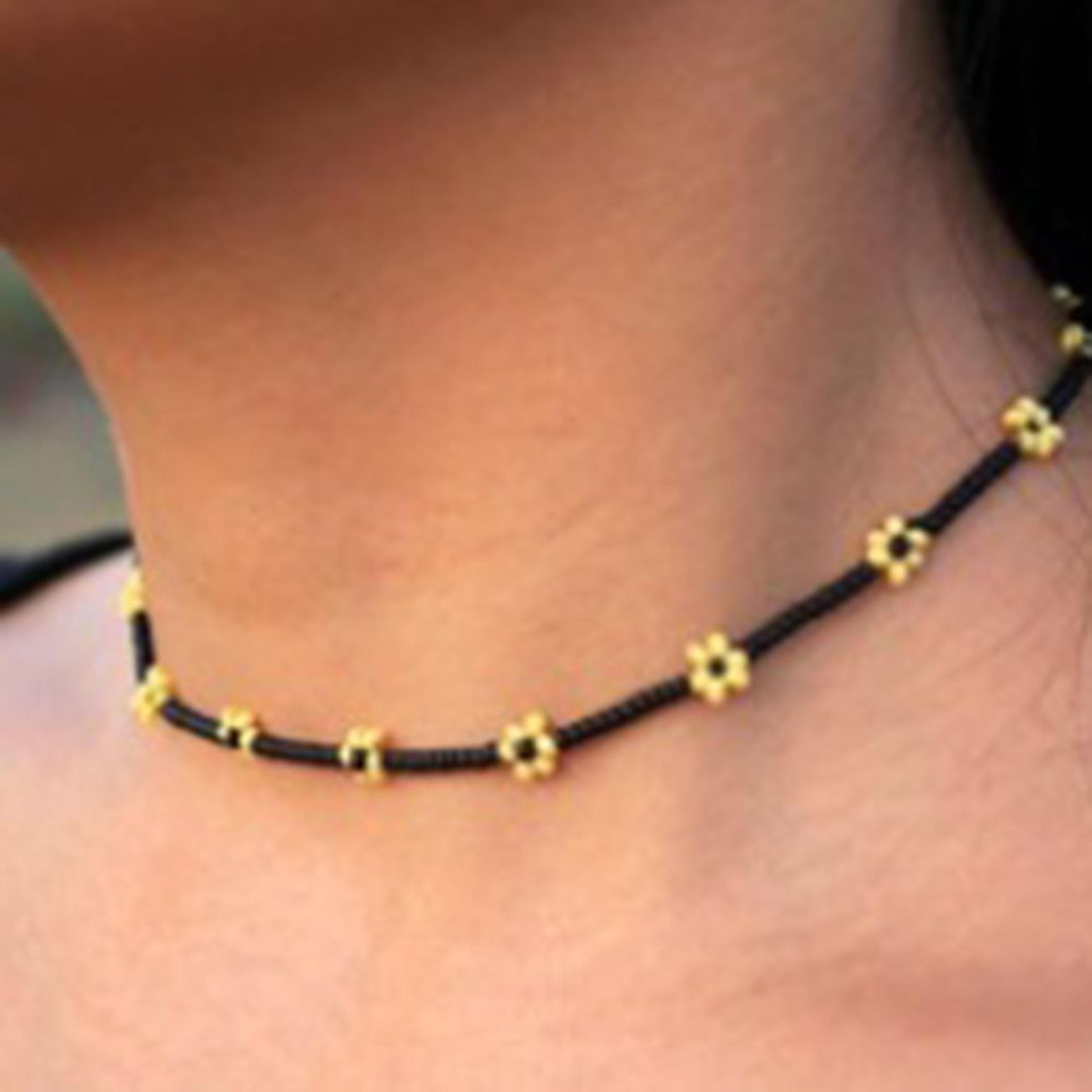 Boho Daisy Beaded Choker Necklace Floral Beach Clavicle Necklace For Women 5