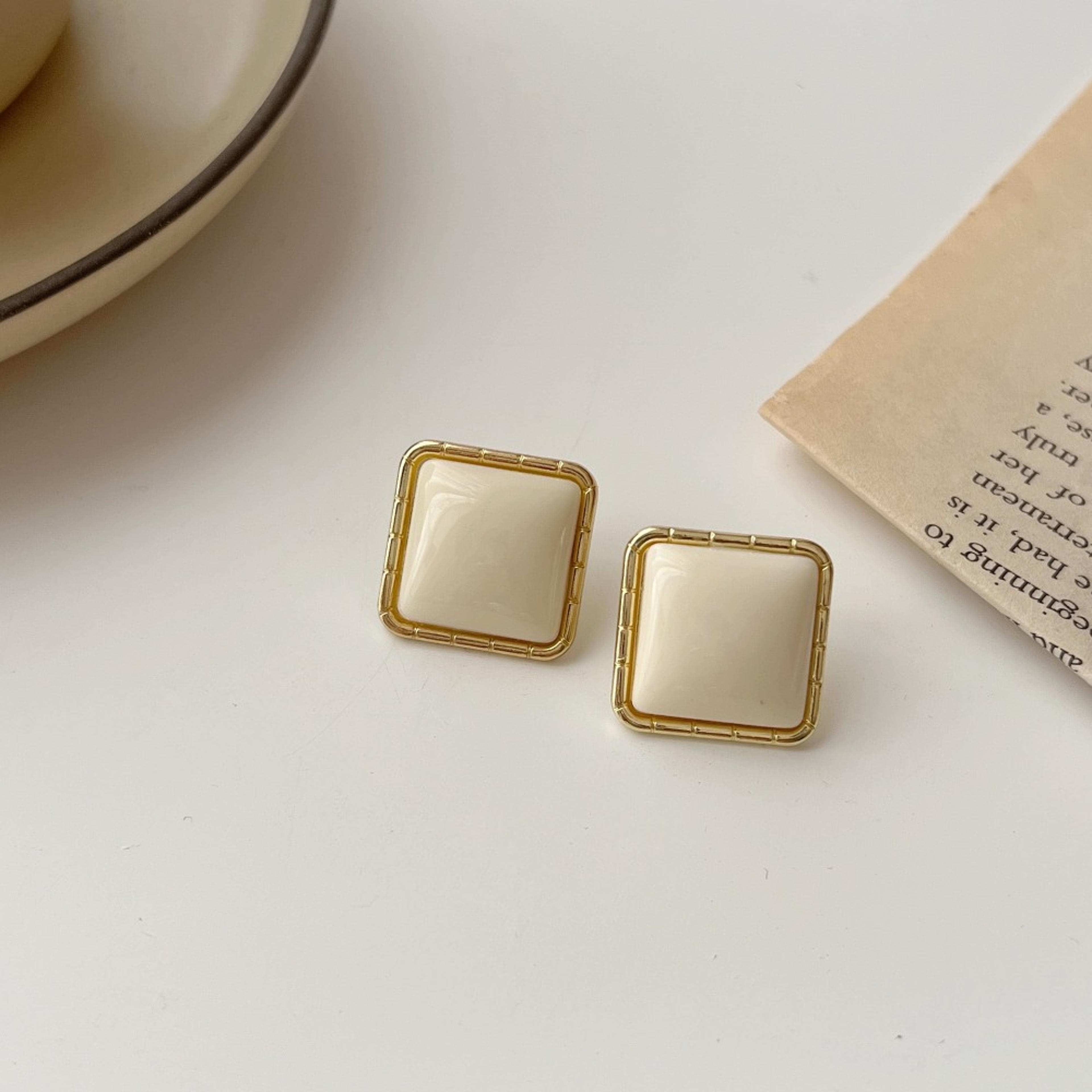 White Geometric Acrylic Stud Earrings For Women OL Style Fashion Jewelry Gift 5
