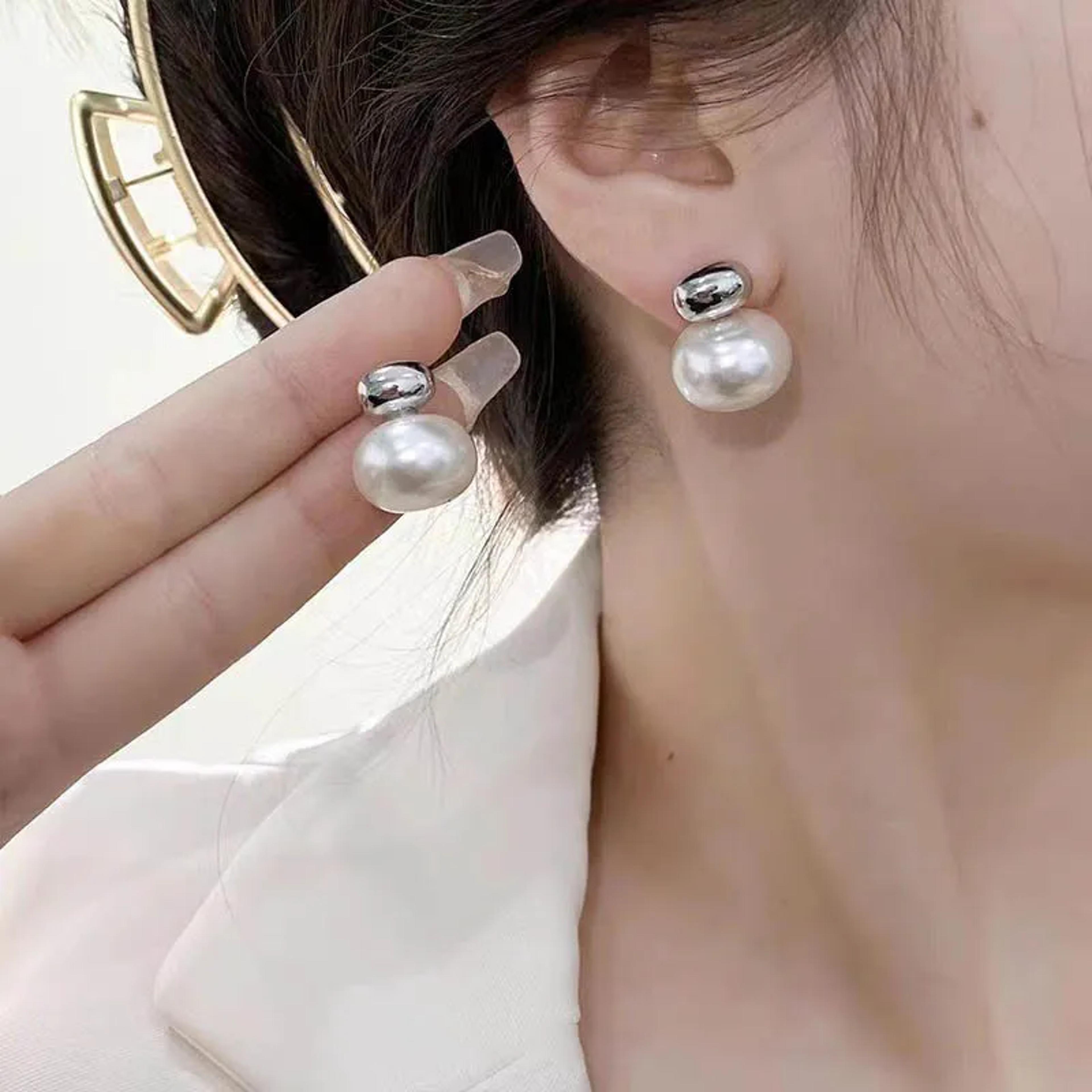 French Gold Pearl Earrings Elegant Flat Pearl Statement Earrings For Women 5