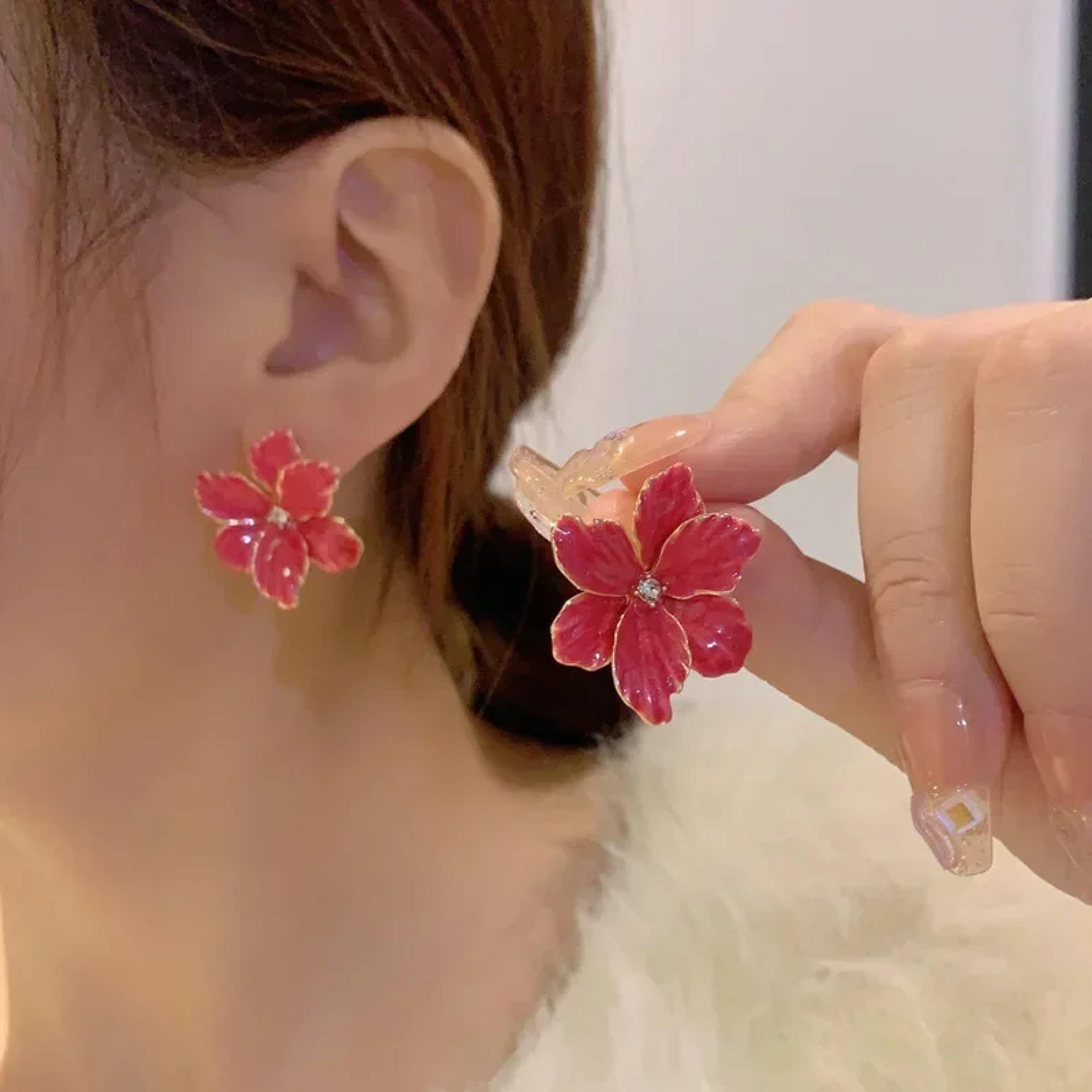 Elegant Red Flower Earrings With Silver Needle Floral Stud Earrings For Women 1