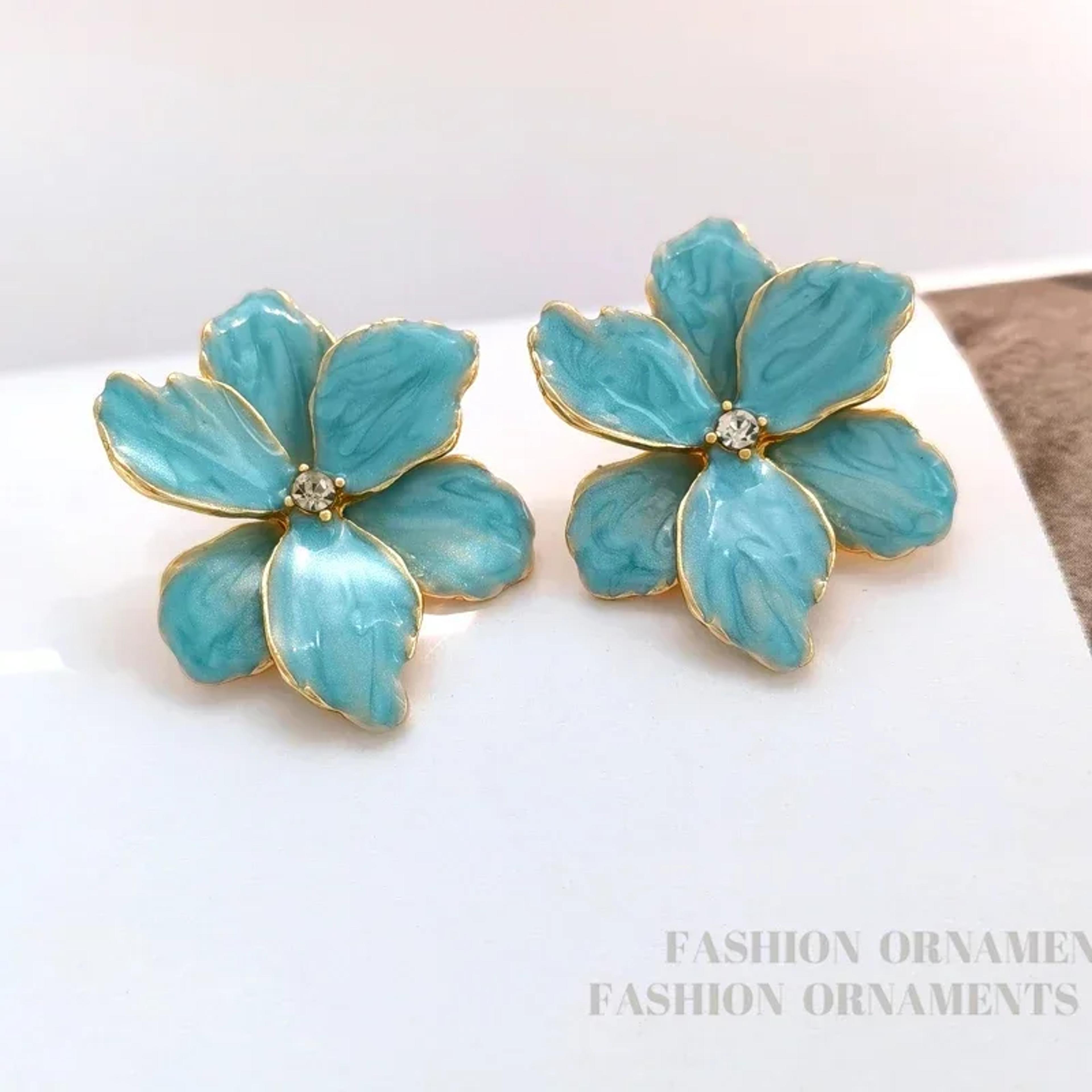 Elegant Red Flower Earrings With Silver Needle Floral Stud Earrings For Women 2