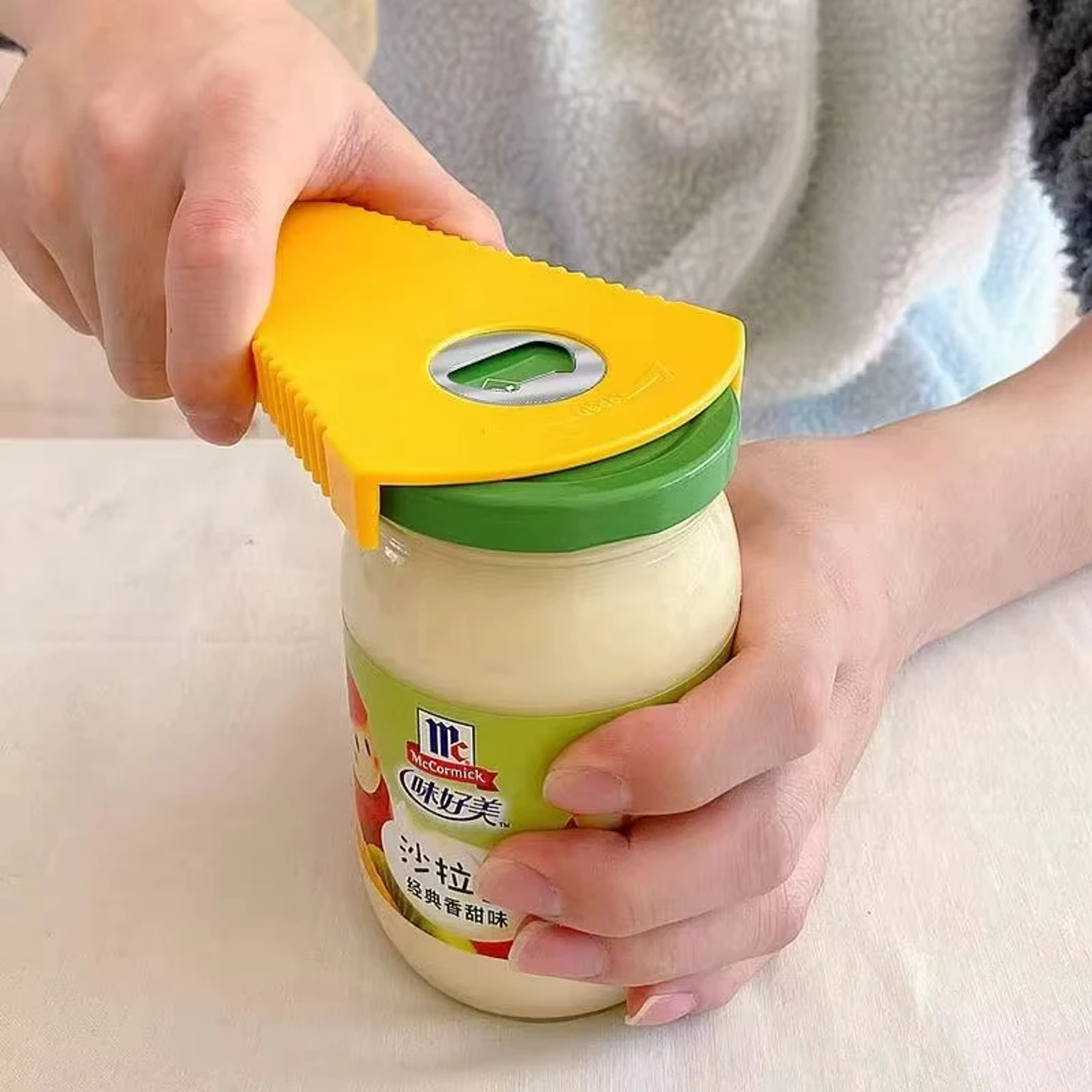 multifunctional can opener and ergonomic jar opener for weak hands