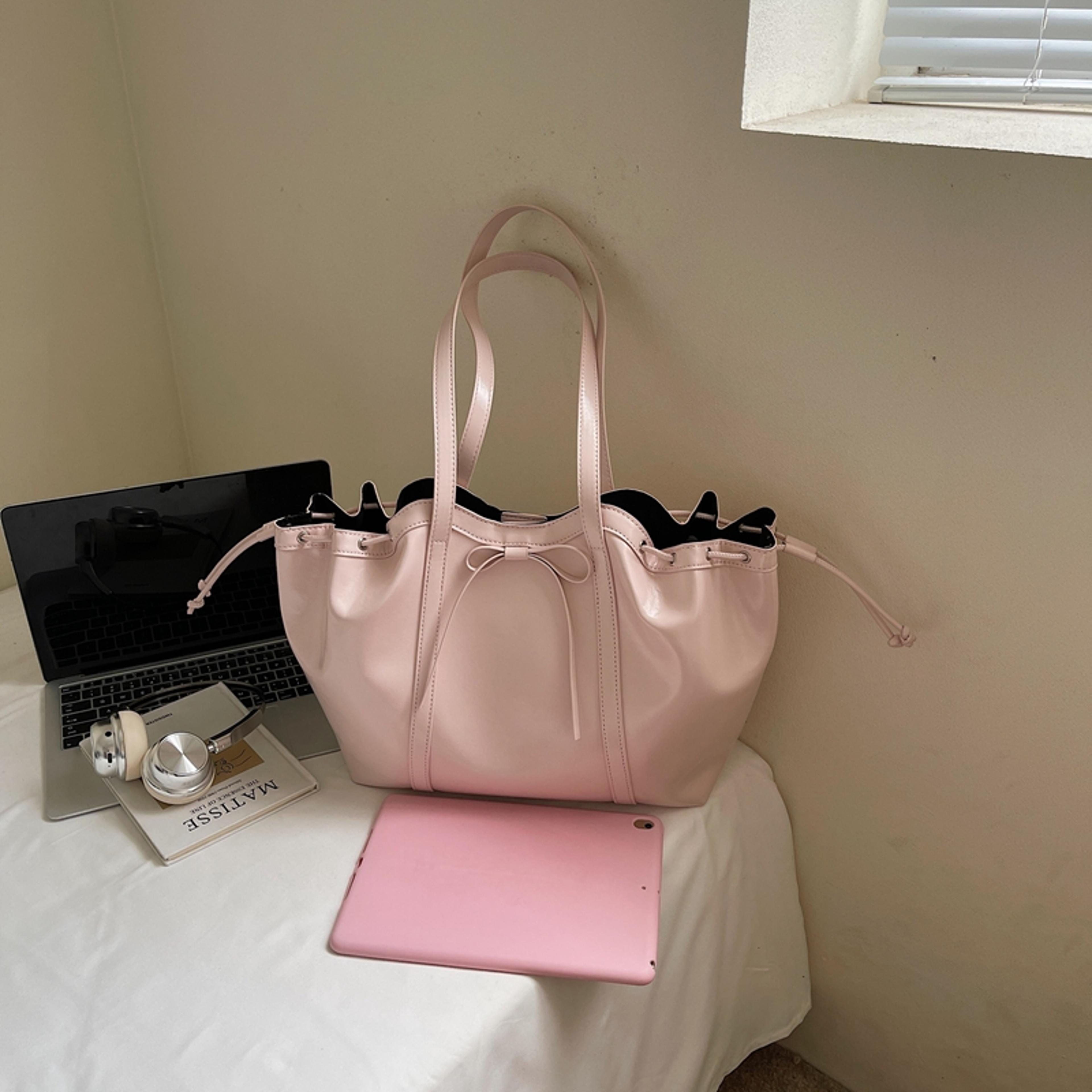 Bow Accent PU Leather Shoulder Bag For Women Large Capacity Underarm Commuter Purse 3