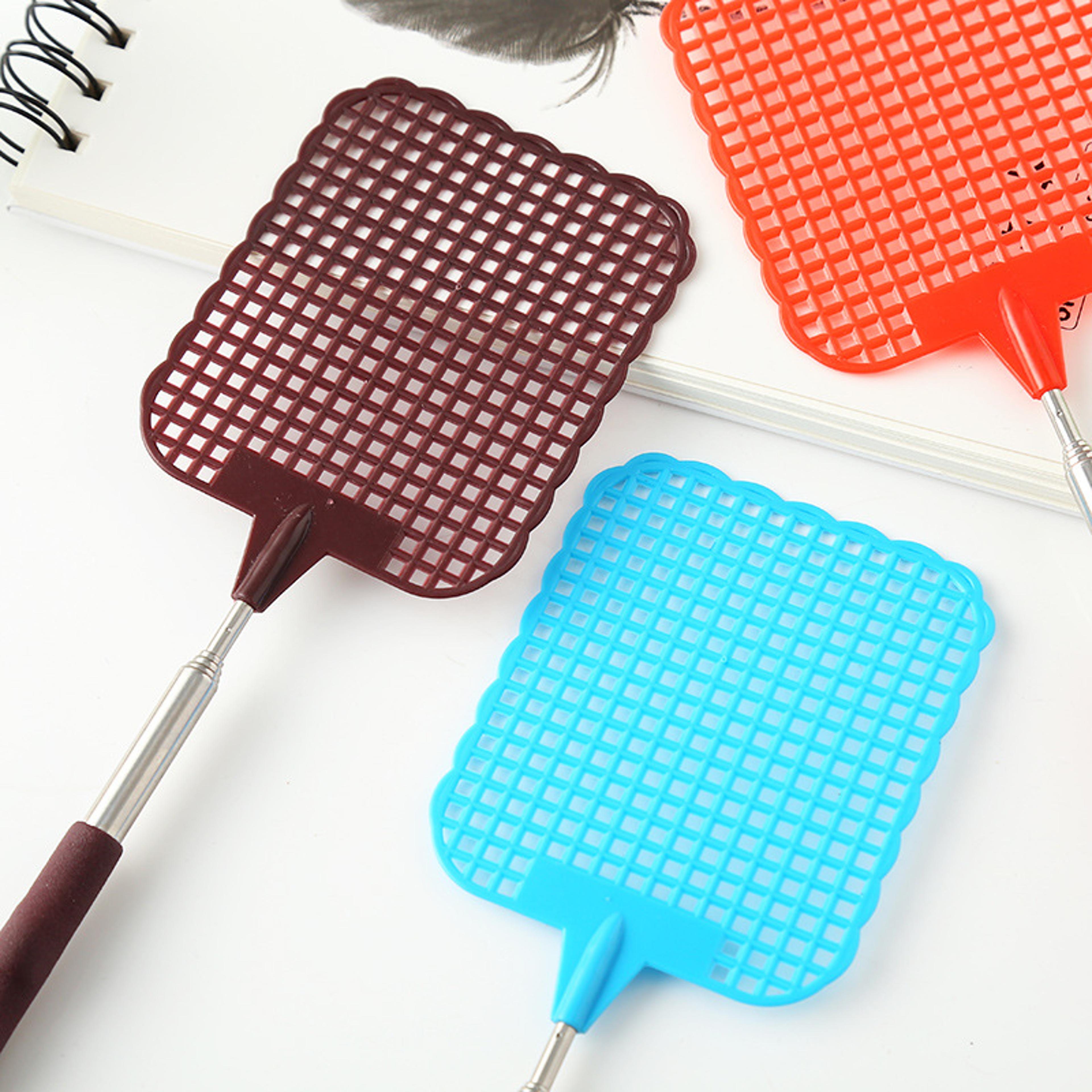 Adjustable Long Handle Fly Swatter For Easy Indoor Outdoor Pest Control 1