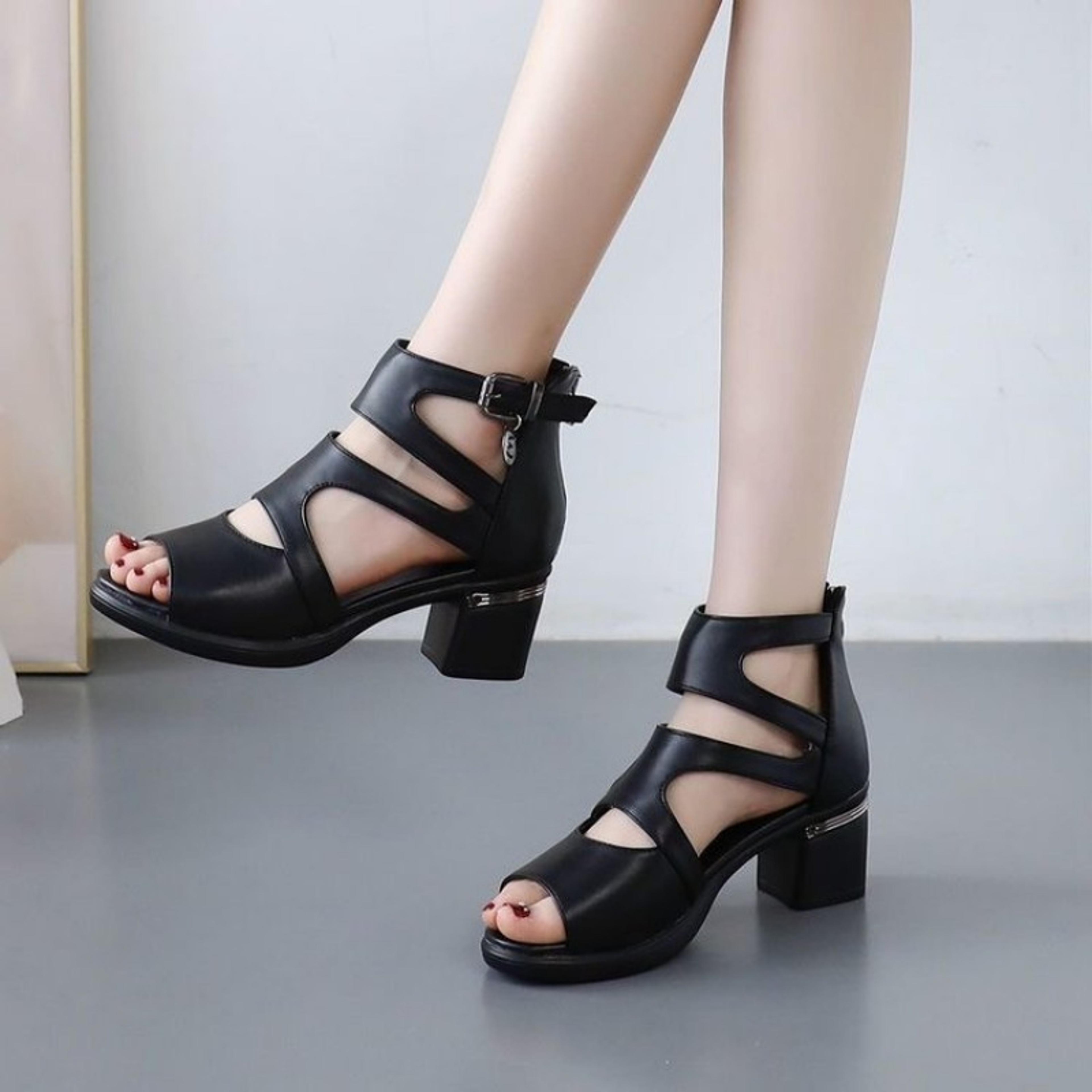 elegant high-heeled peep-toe sandals, newly launched stylish design that combines refinement with lasting comforts