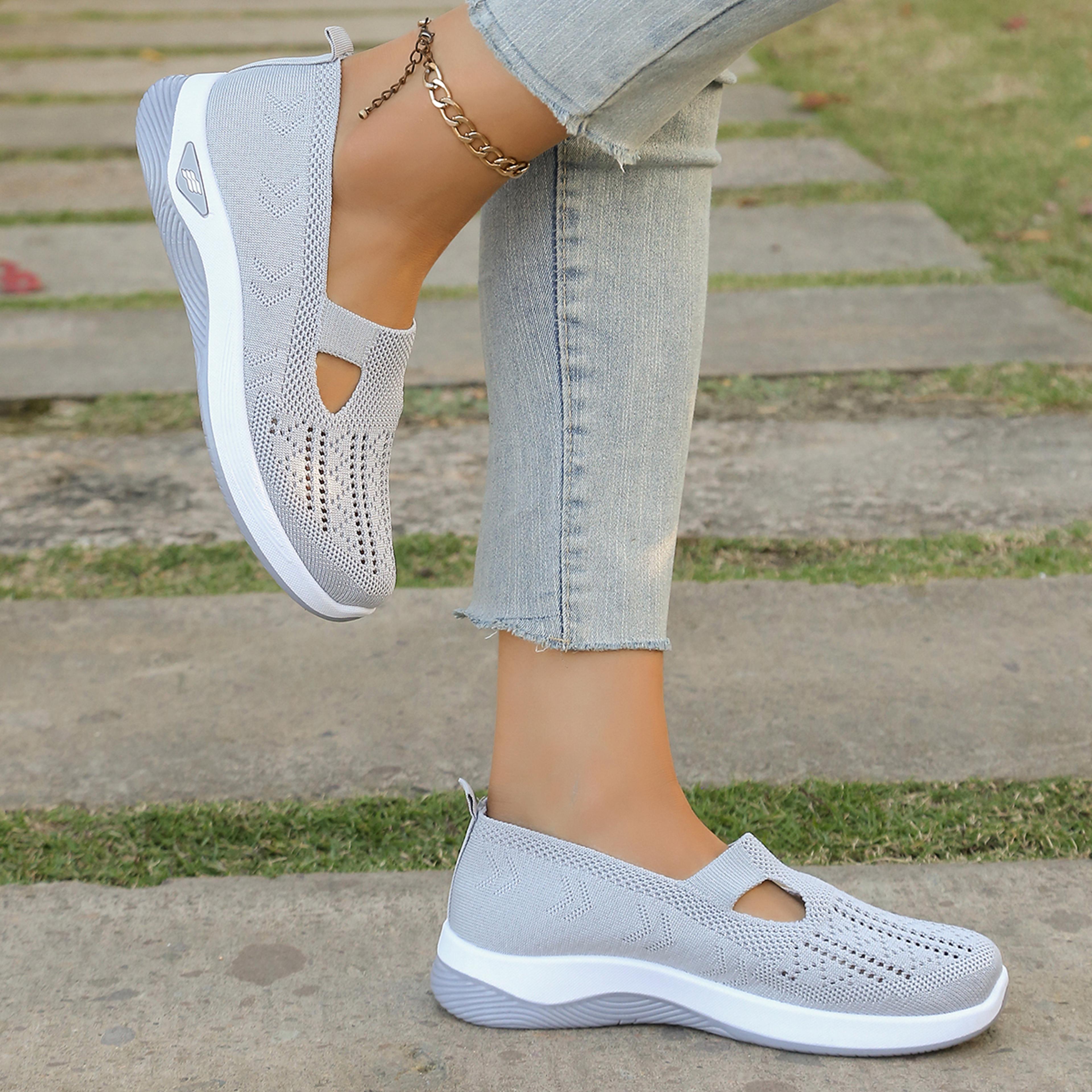 Simple Womens Summer Shoes Solid Color Mom Shoes  Lightweight Casual Sneakers 2