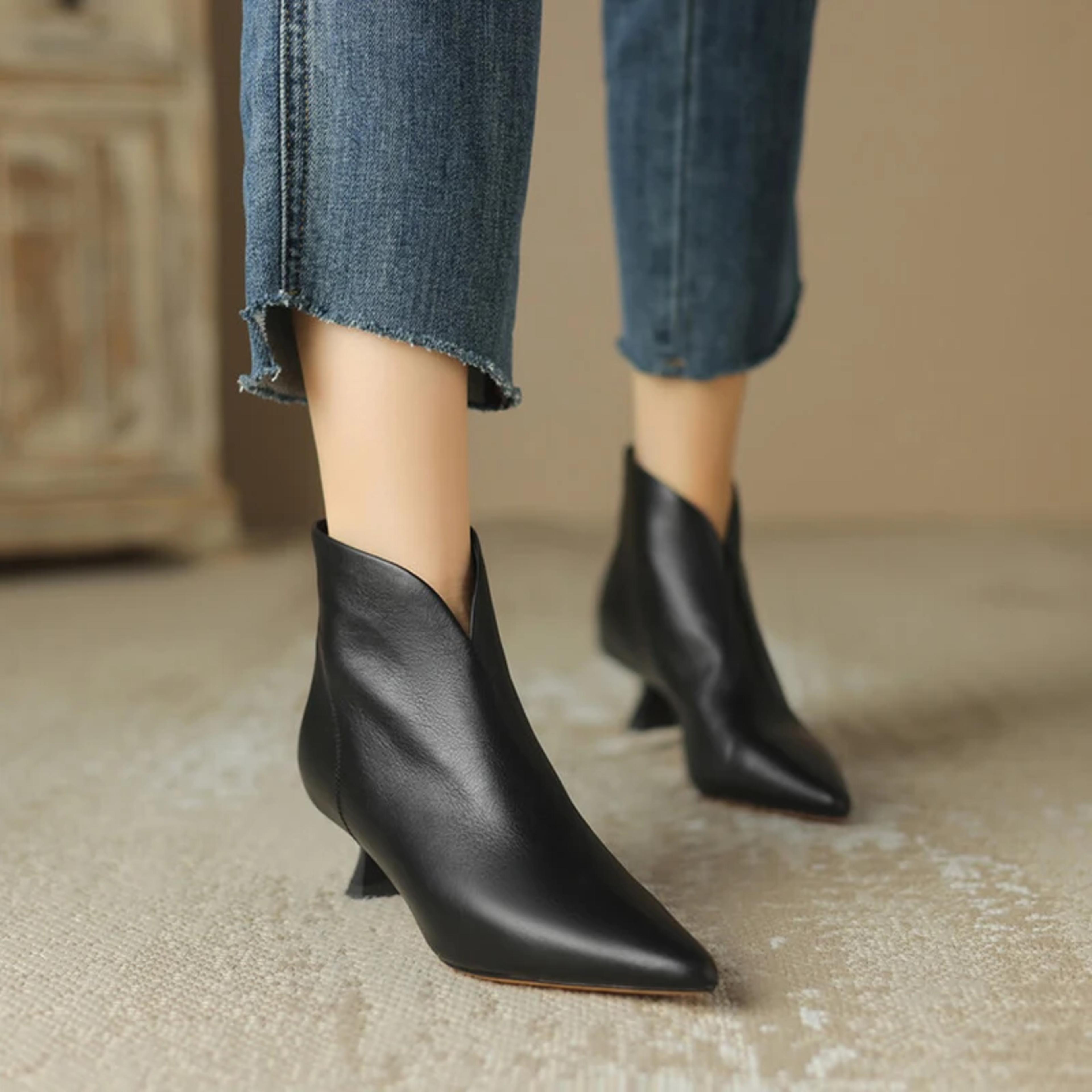 Stylish Autumn Winter Pointed Toe Women Ankle Boots Fashion Vintage Short Booties With Square Heels 1